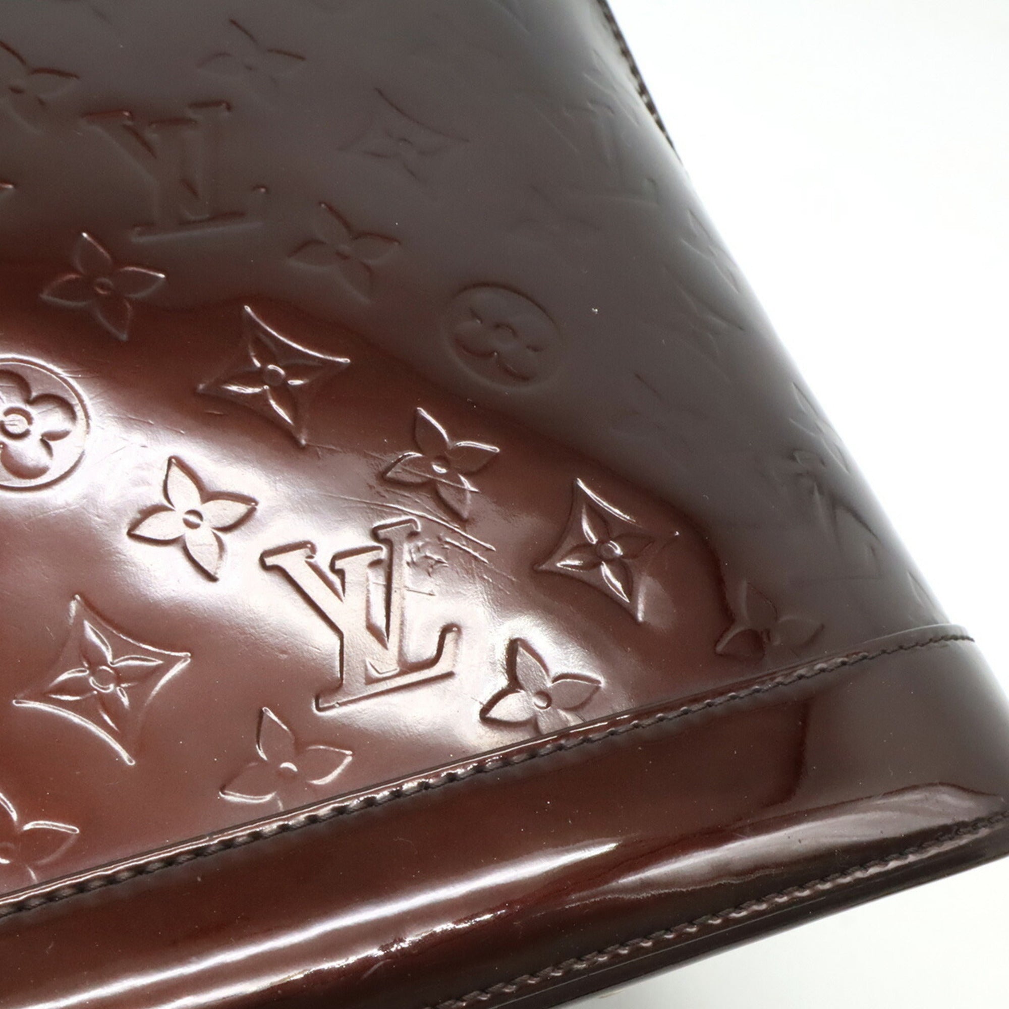 Louis Vuitton Amarante Patent Leather Handbag (Pre-Owned)