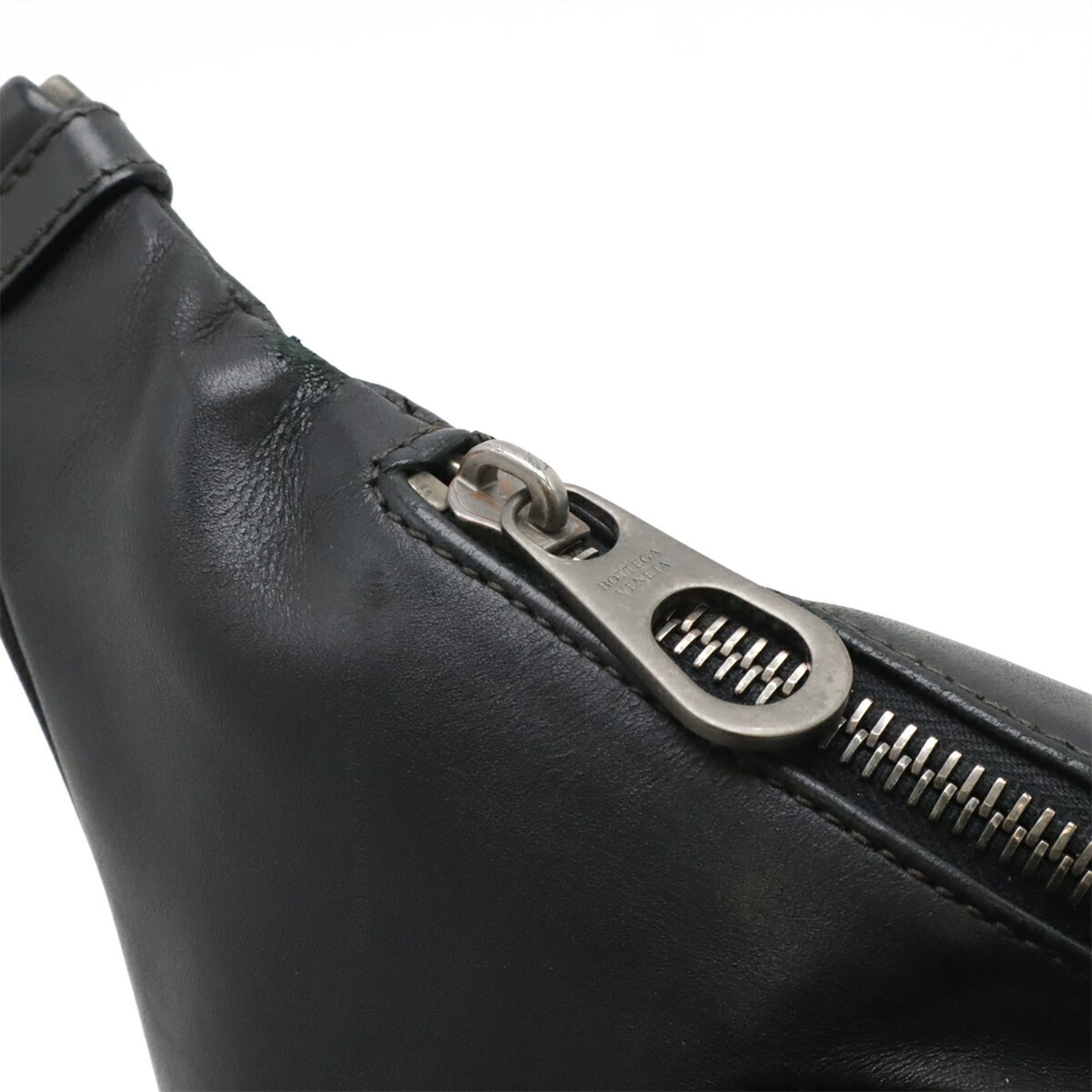 Bottega Veneta Intrecciato Black Leather Pouch Sling Bag (Pre-Owned)