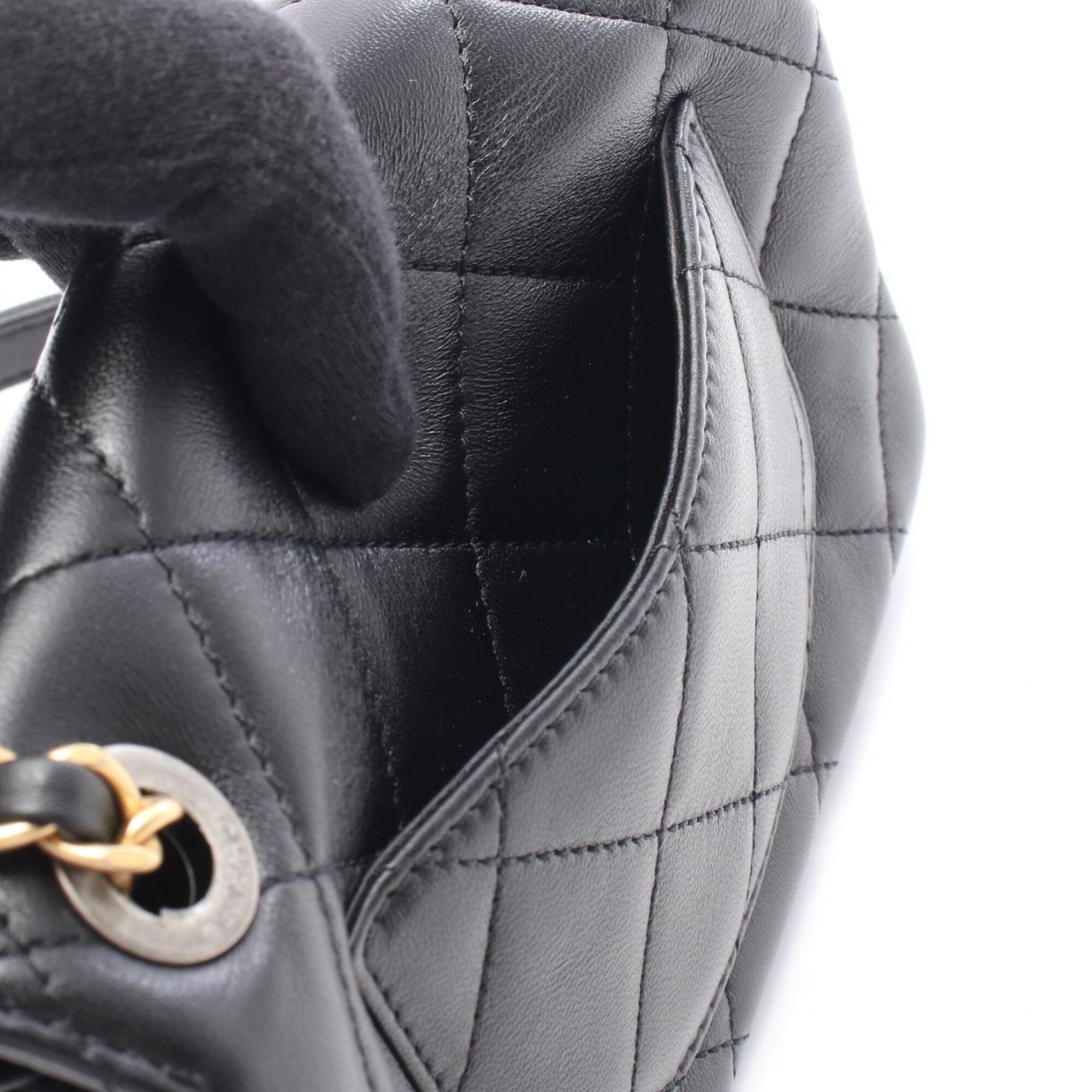 Chanel Black Leather Handbag Shoulder Bag (Pre-Owned)