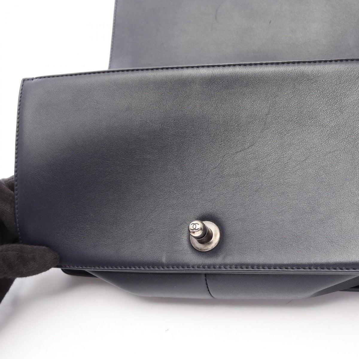 Chanel Green Navy Leather Handbag Shoulder Bag (Pre-Owned)