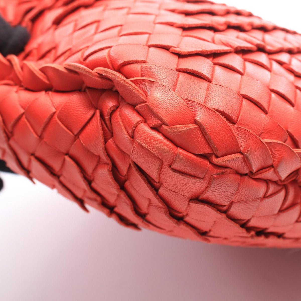 Bottega Veneta Red Color Leather Handbag Shoulder Bag (Pre-Owned)