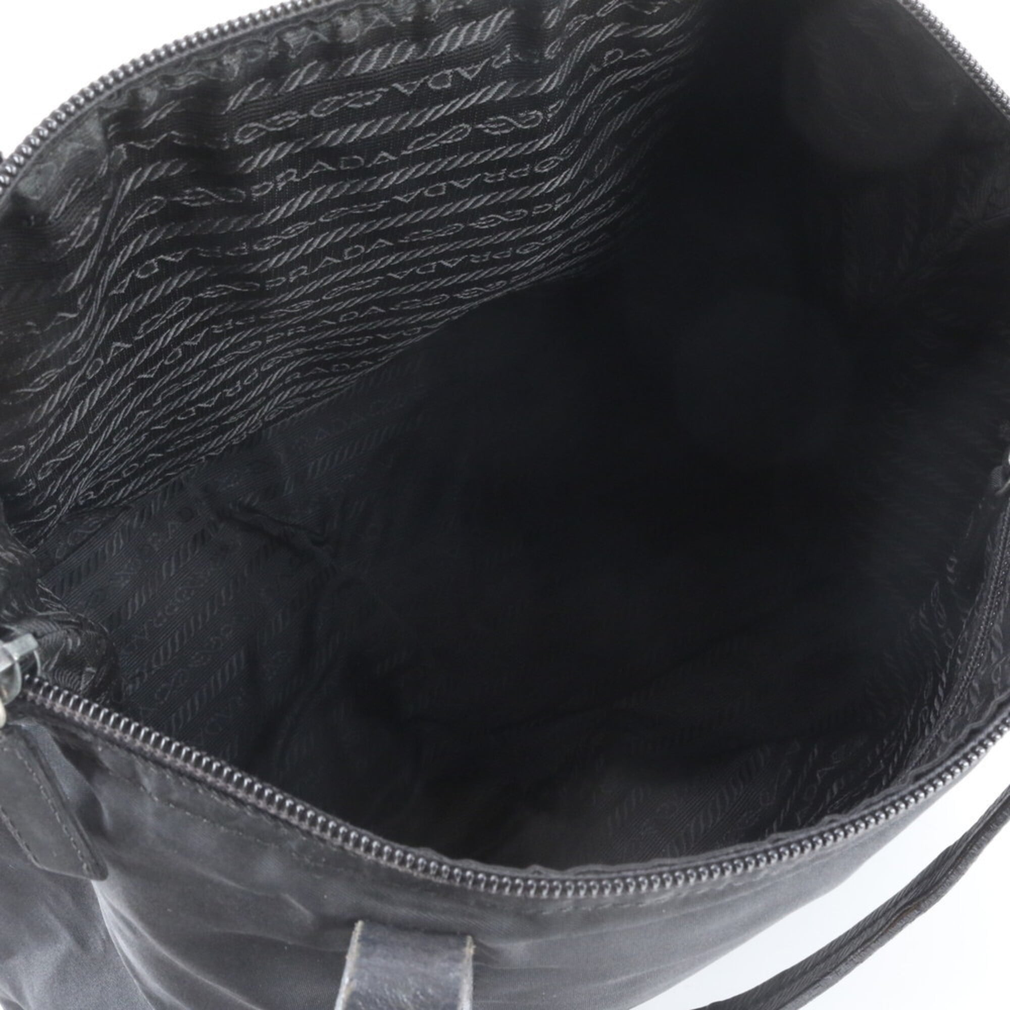 Prada Black Nylon Leather Shoulder Bag Tote Bag (Pre-Owned)