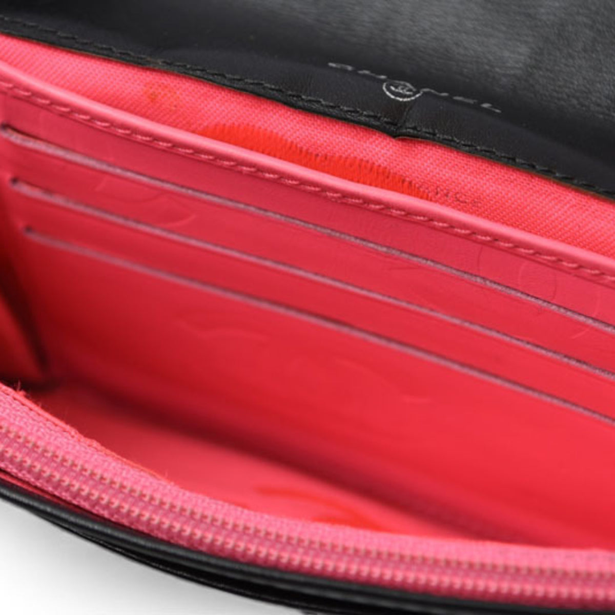 Chanel Black Pink Leather Wallet (Bi-Fold) (Pre-Owned)