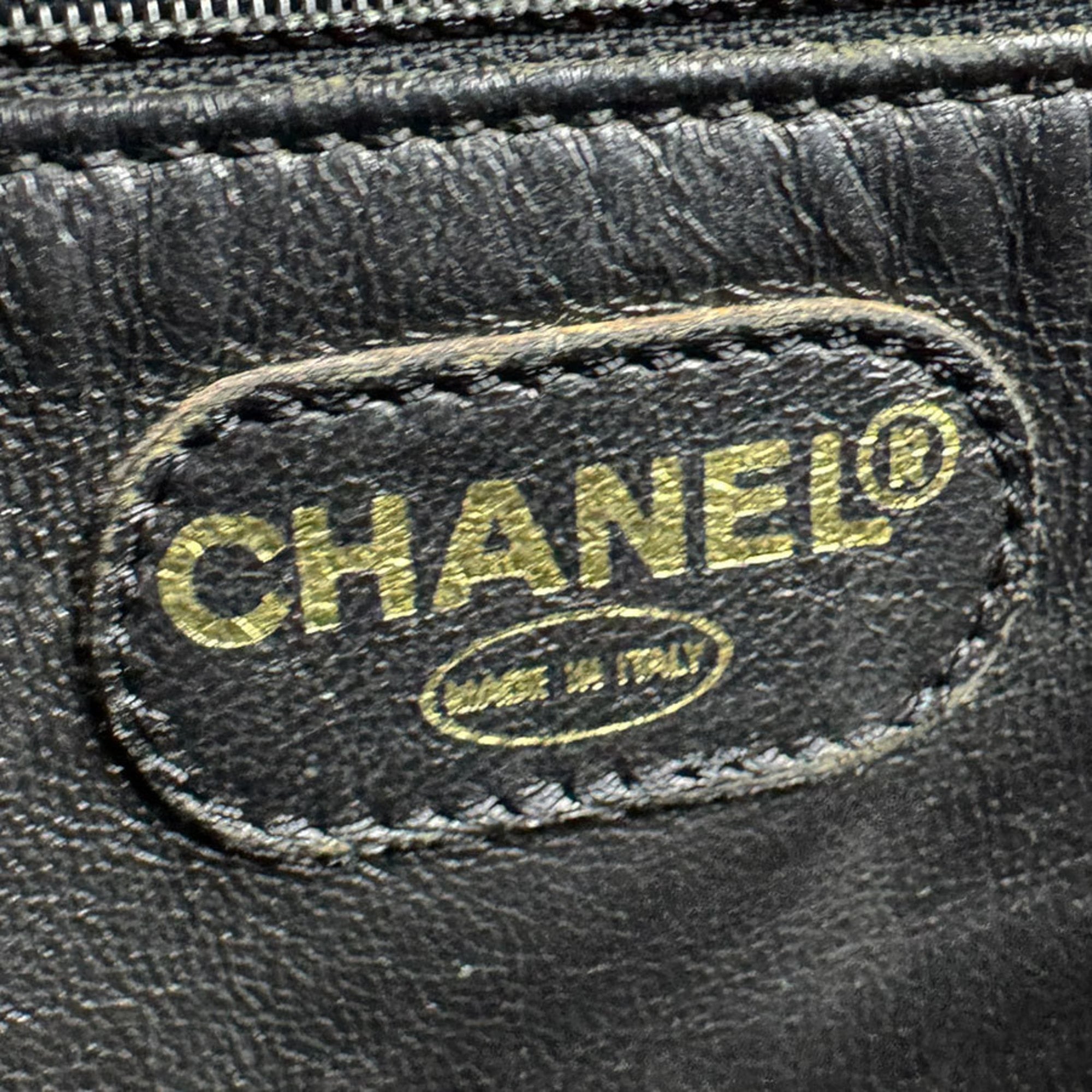 Chanel Black Leather Shoulder Bag Tote Bag (Pre-Owned)