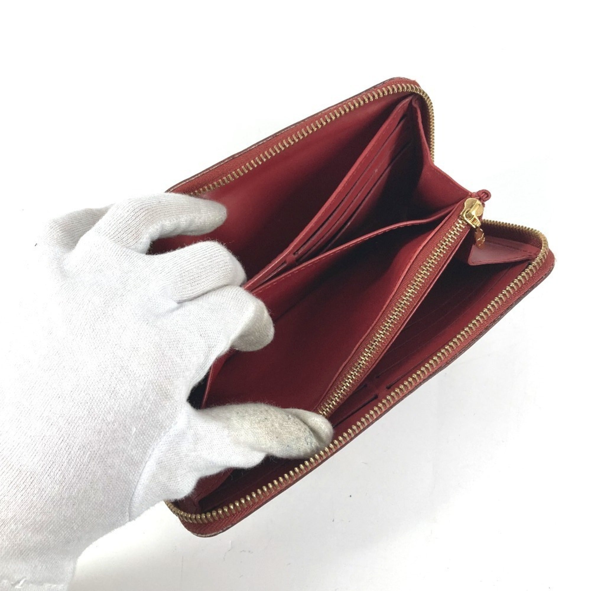 Louis Vuitton Suhali Red Color Suhali Leather Long Wallet (Bi-Fold) (Pre-Owned)