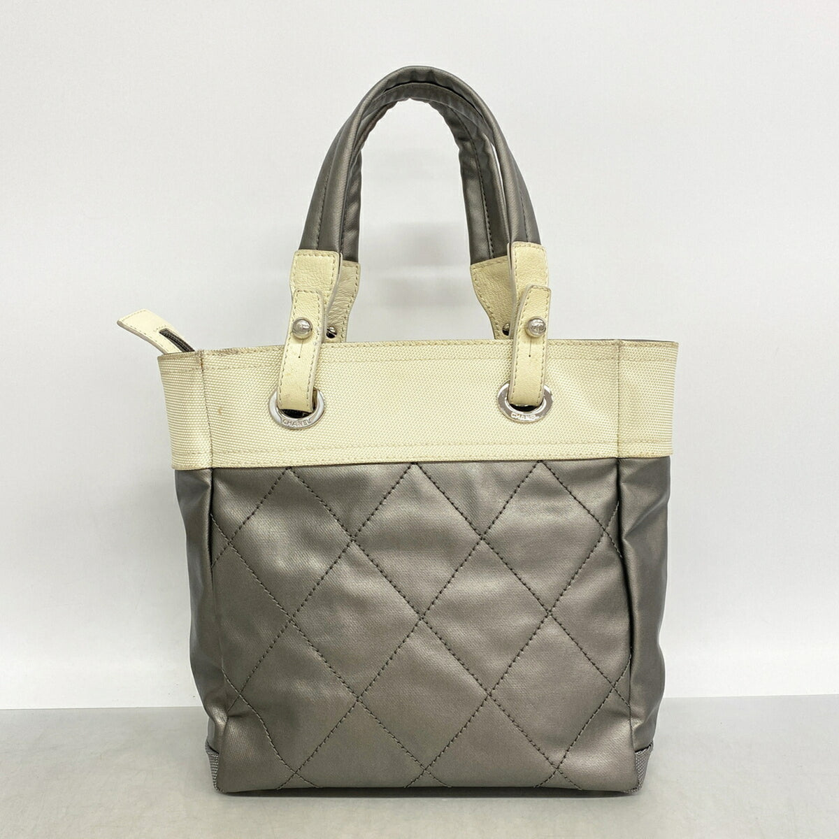 Chanel Ivory Silver Canvas Tote Bag (Pre-Owned)