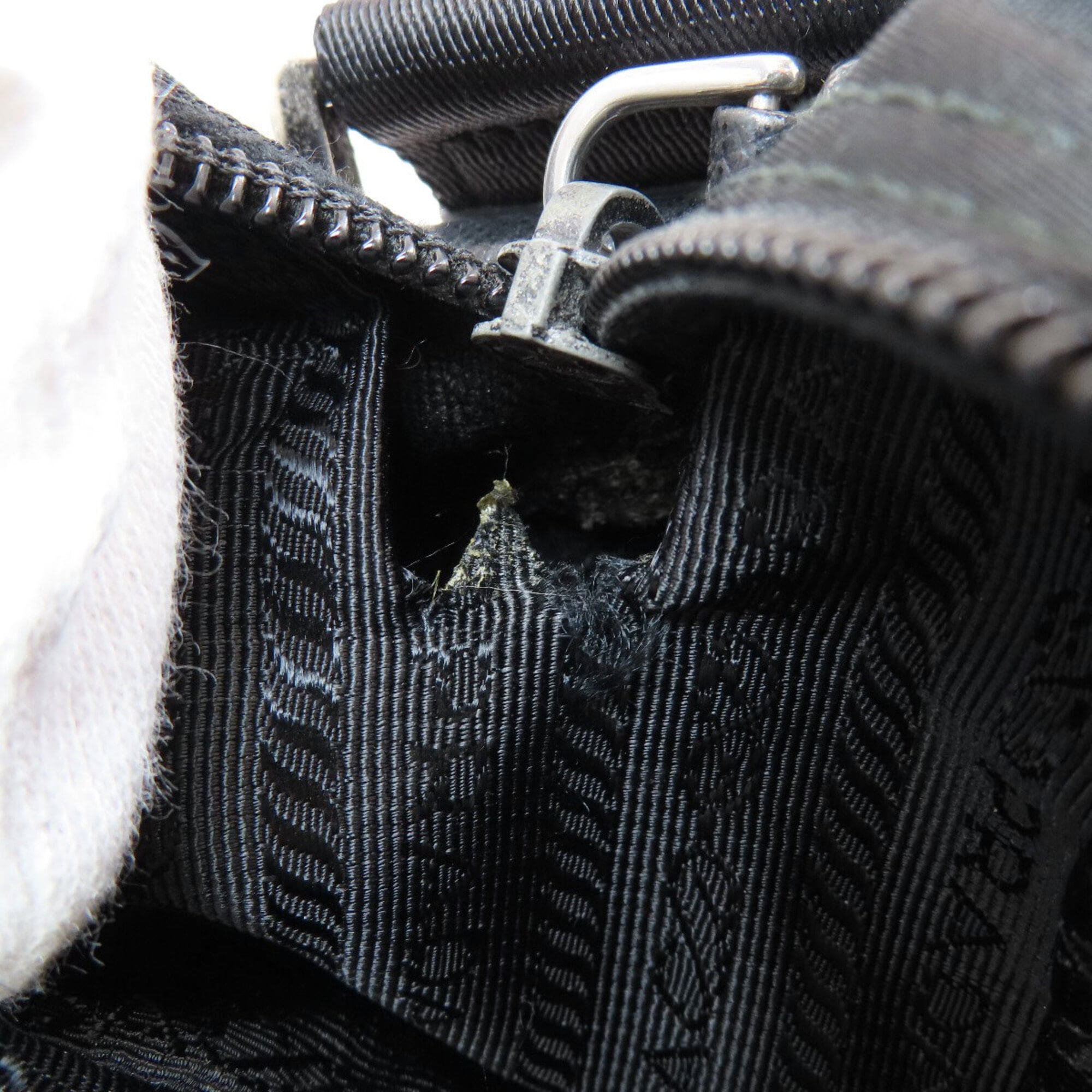 Prada Black Nylon Shoulder Bag (Pre-Owned)