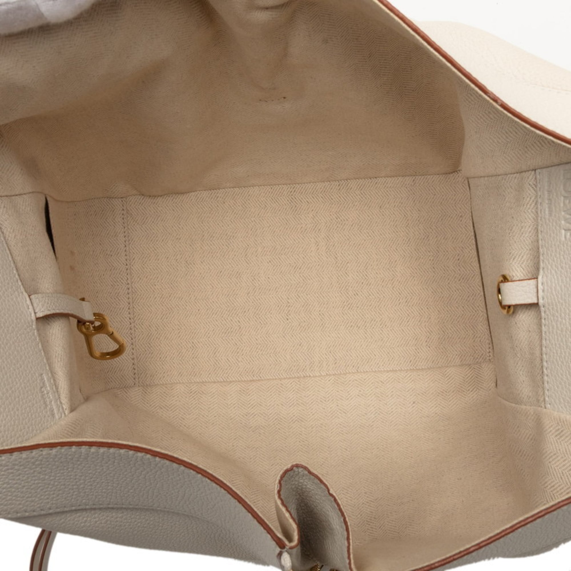 Loewe Hammock White Leather Handbag Shoulder Bag (Pre-Owned)