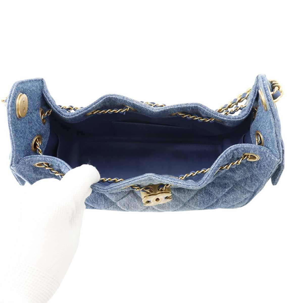 Chanel Matelasse Blue Denim Handbag Shoulder Bag (Pre-Owned)