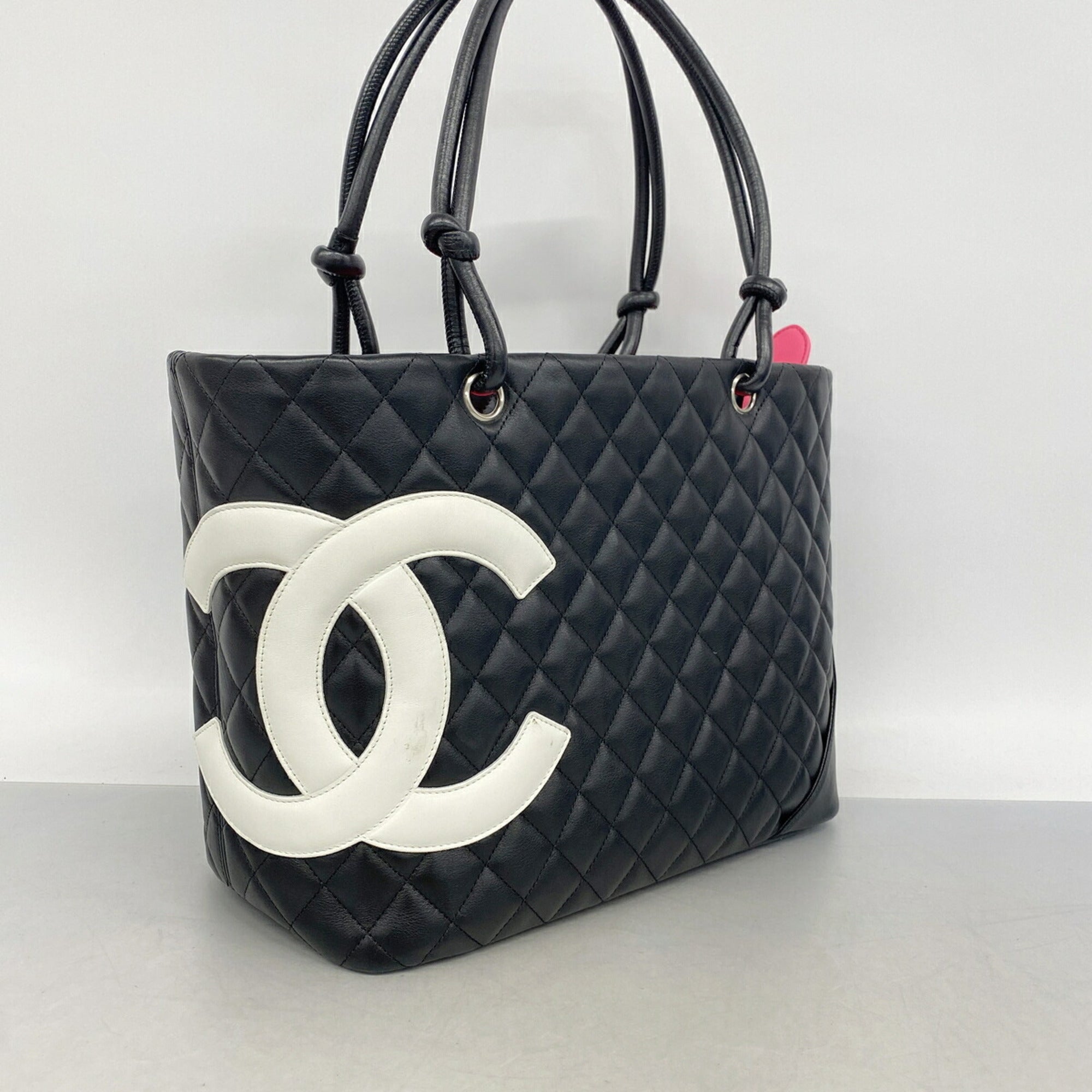 Chanel Black Leather Tote Bag (Pre-Owned)