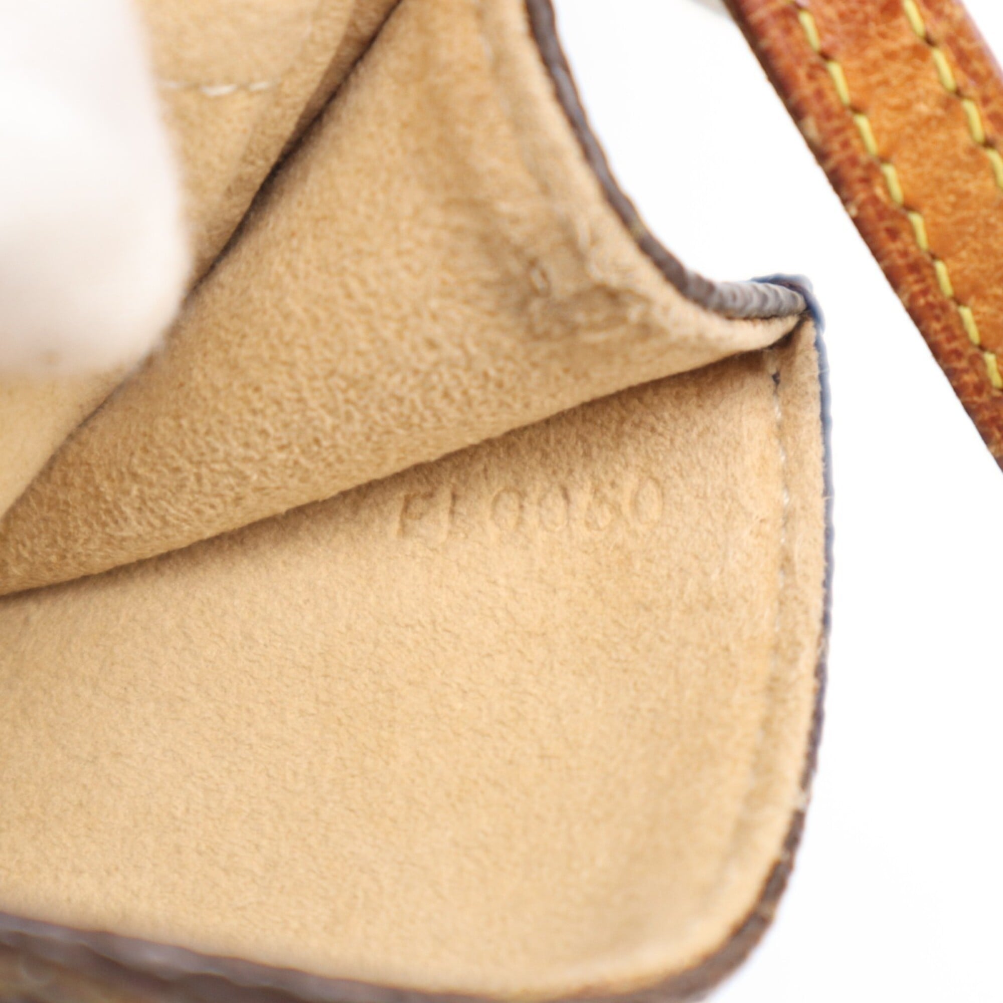 Louis Vuitton Beige Brown Coated Canvas Leather Shoulder Bag (Pre-Owned)