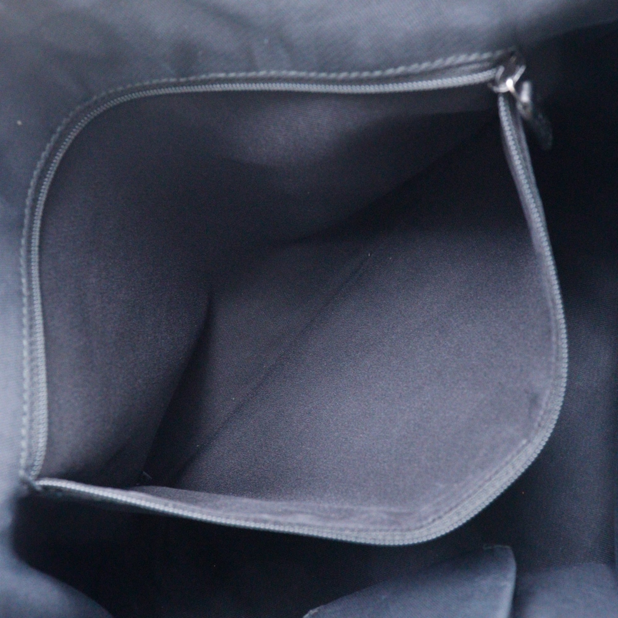 Gucci Black Nylon Canvas Tote Bag (Pre-Owned)