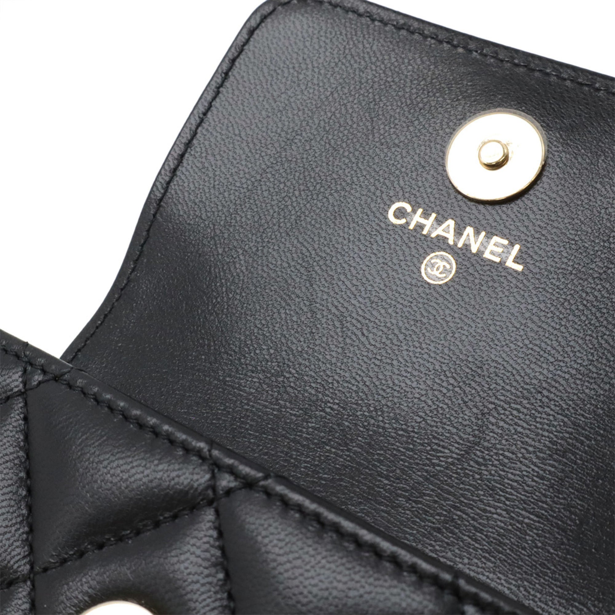 Chanel Matelasse Black Leather Fanny Pack Pouch (Pre-Owned)