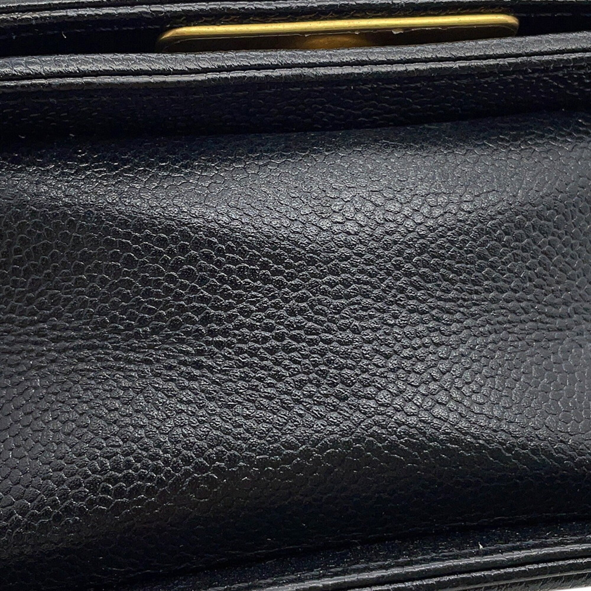 Chanel Black Grained Calfskin Handbag Shoulder Bag (Pre-Owned)