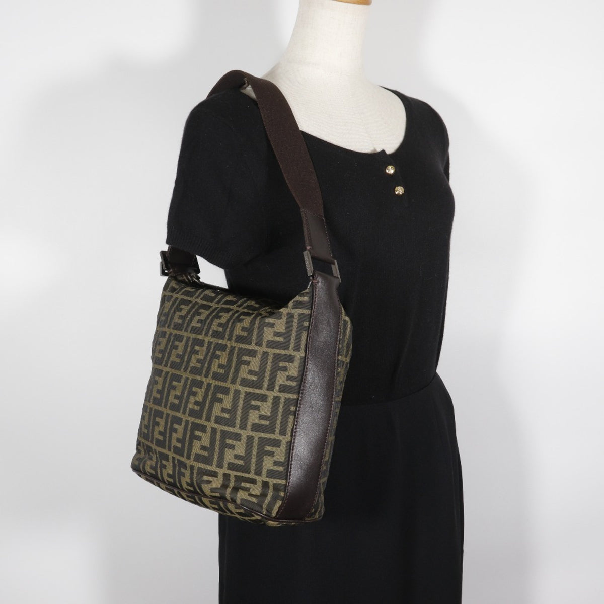 Fendi Brown Nylon Shoulder Bag (Pre-Owned)
