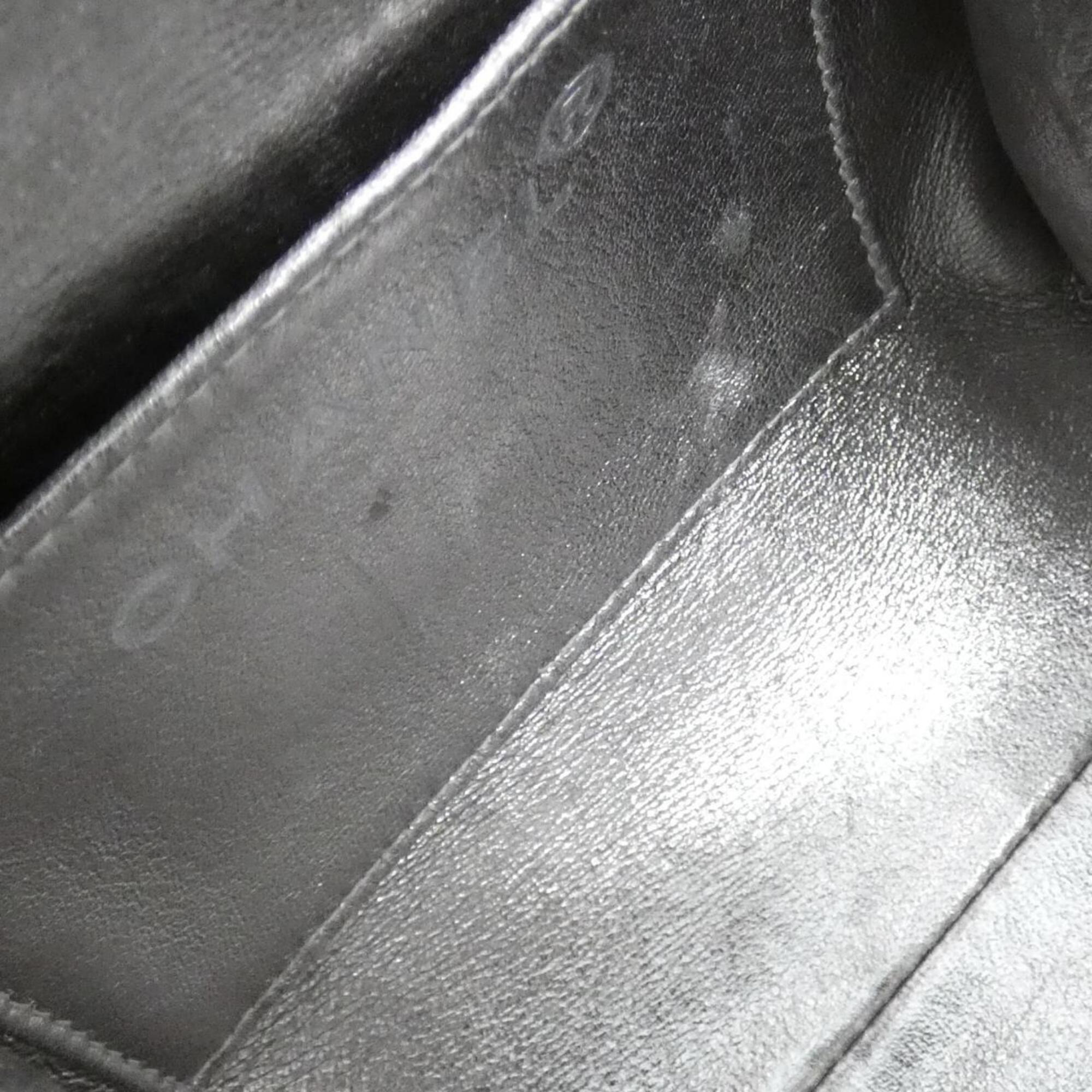 Chanel Black Leather Shoulder Bag (Pre-Owned)