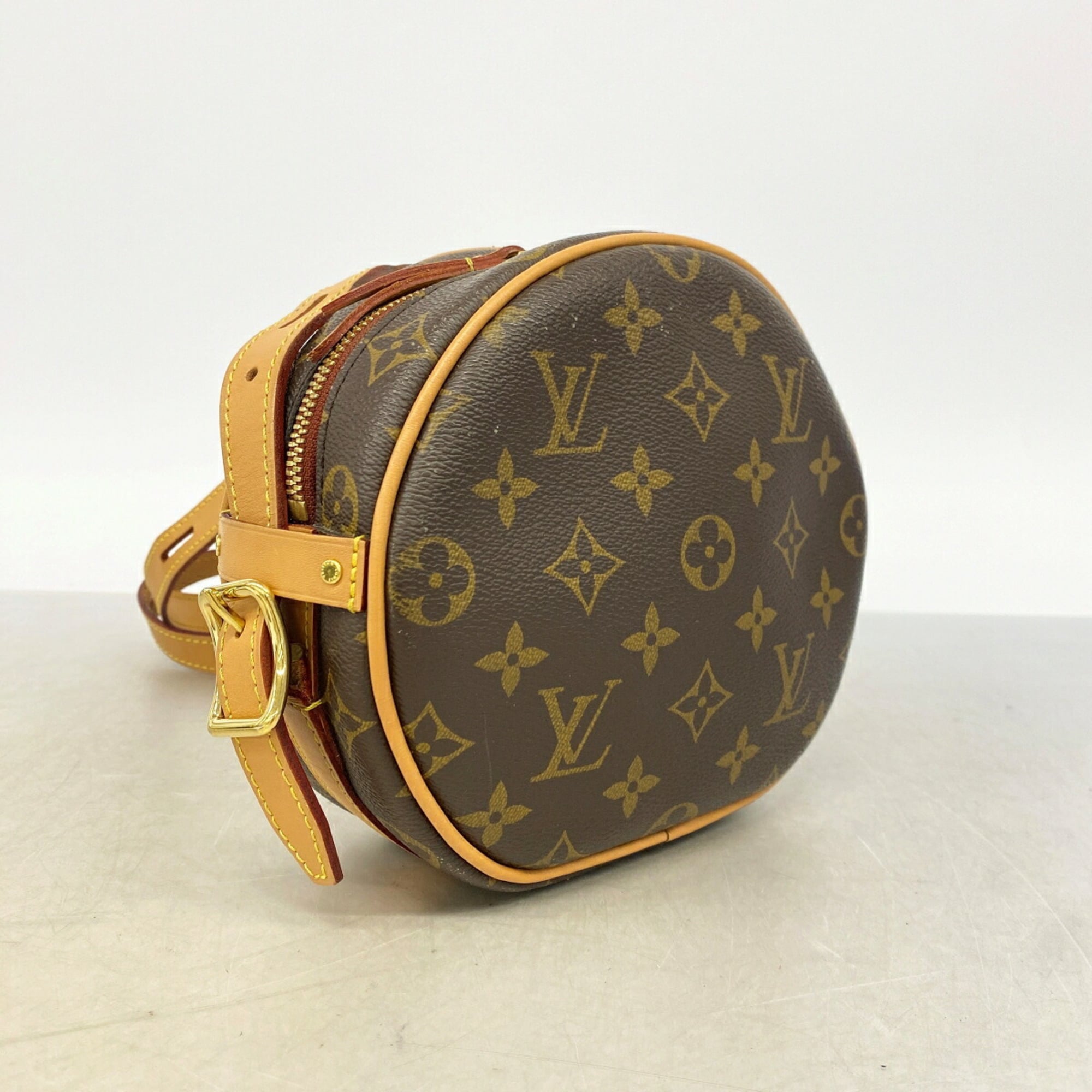 Louis Vuitton Brown Shoulder Bag (Pre-Owned)