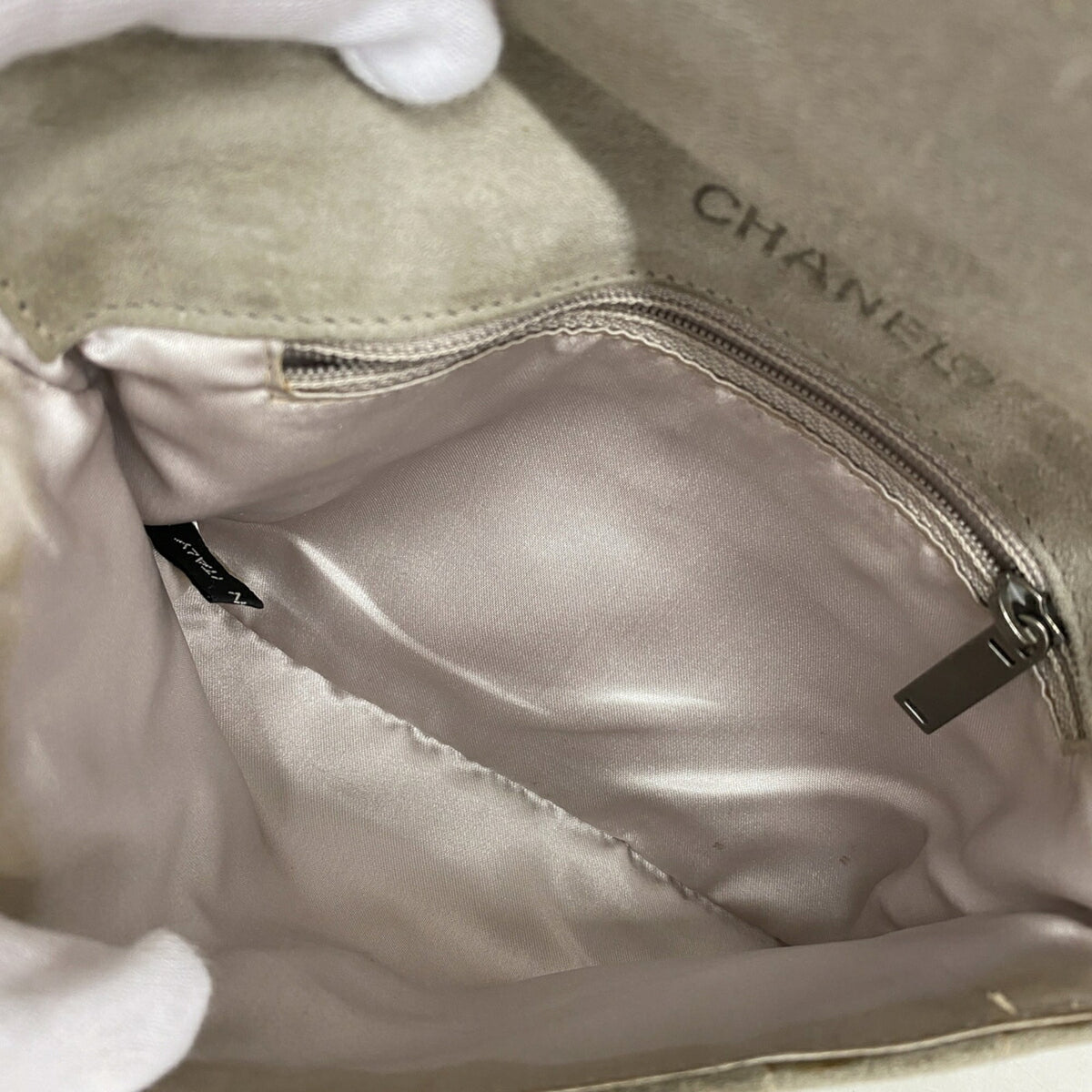 Chanel Gray Suede Handbag (Pre-Owned)