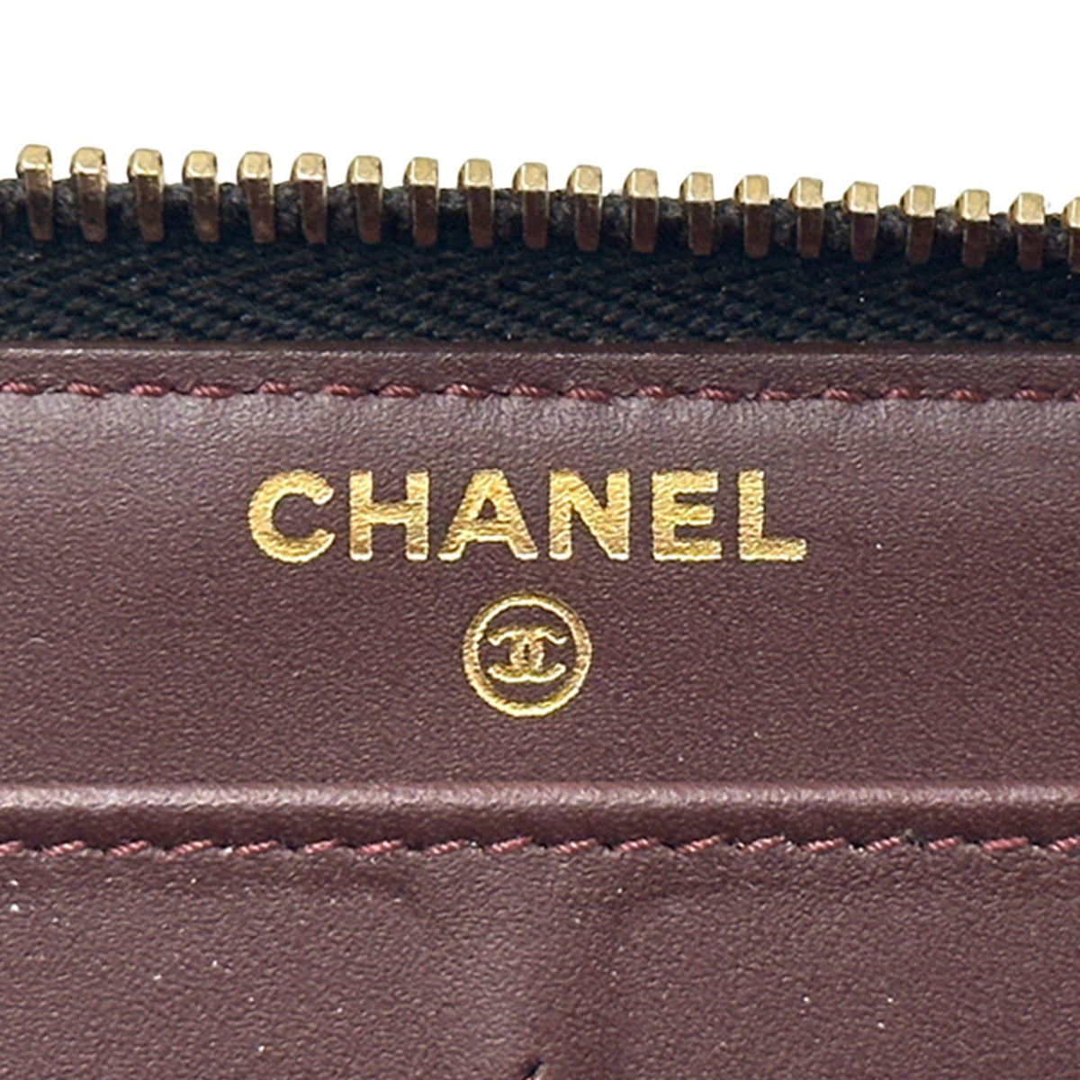 Chanel Matelasse Black Grained Calfskin Long Wallet (Bi-Fold) (Pre-Owned)