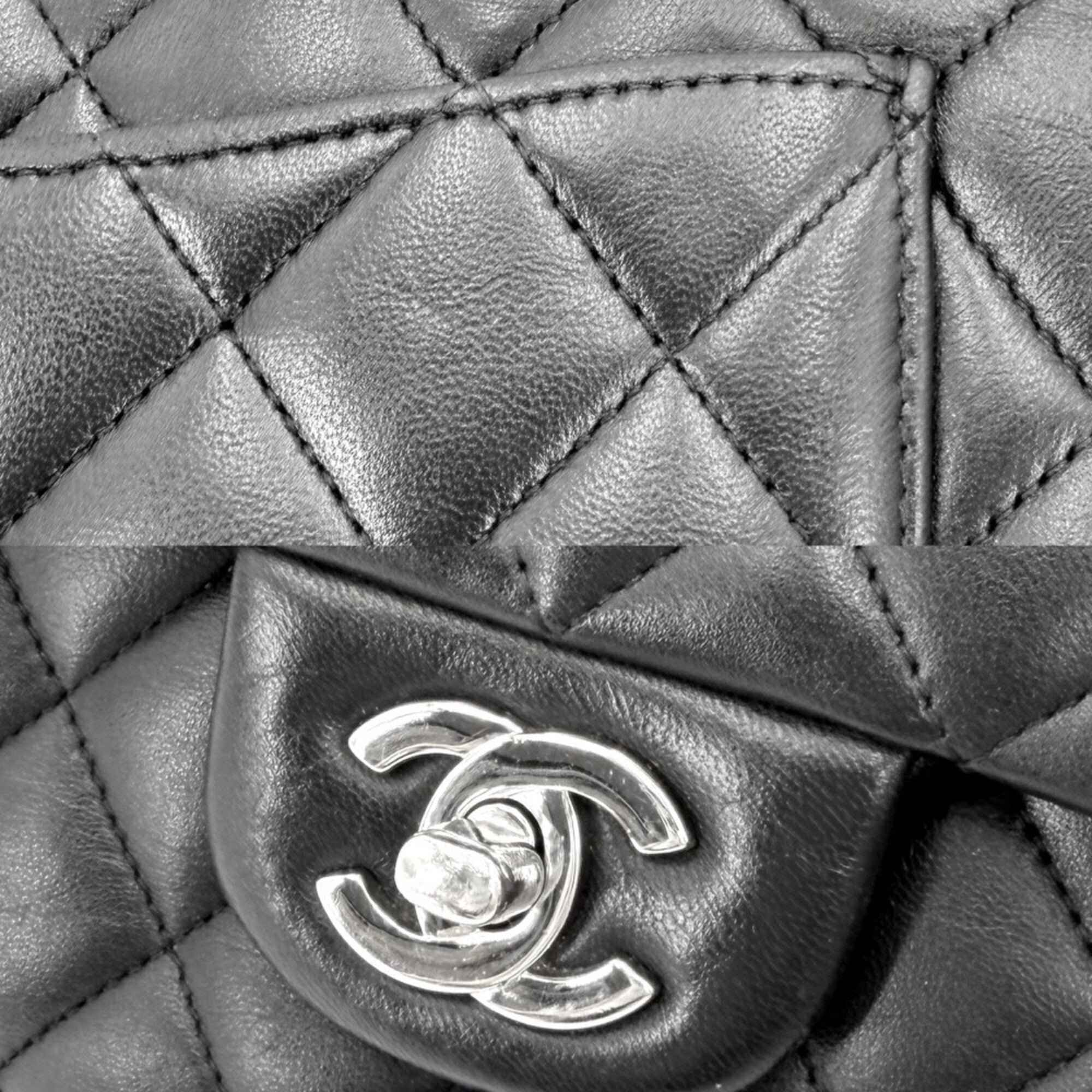 Chanel Black Leather Shoulder Bag (Pre-Owned)