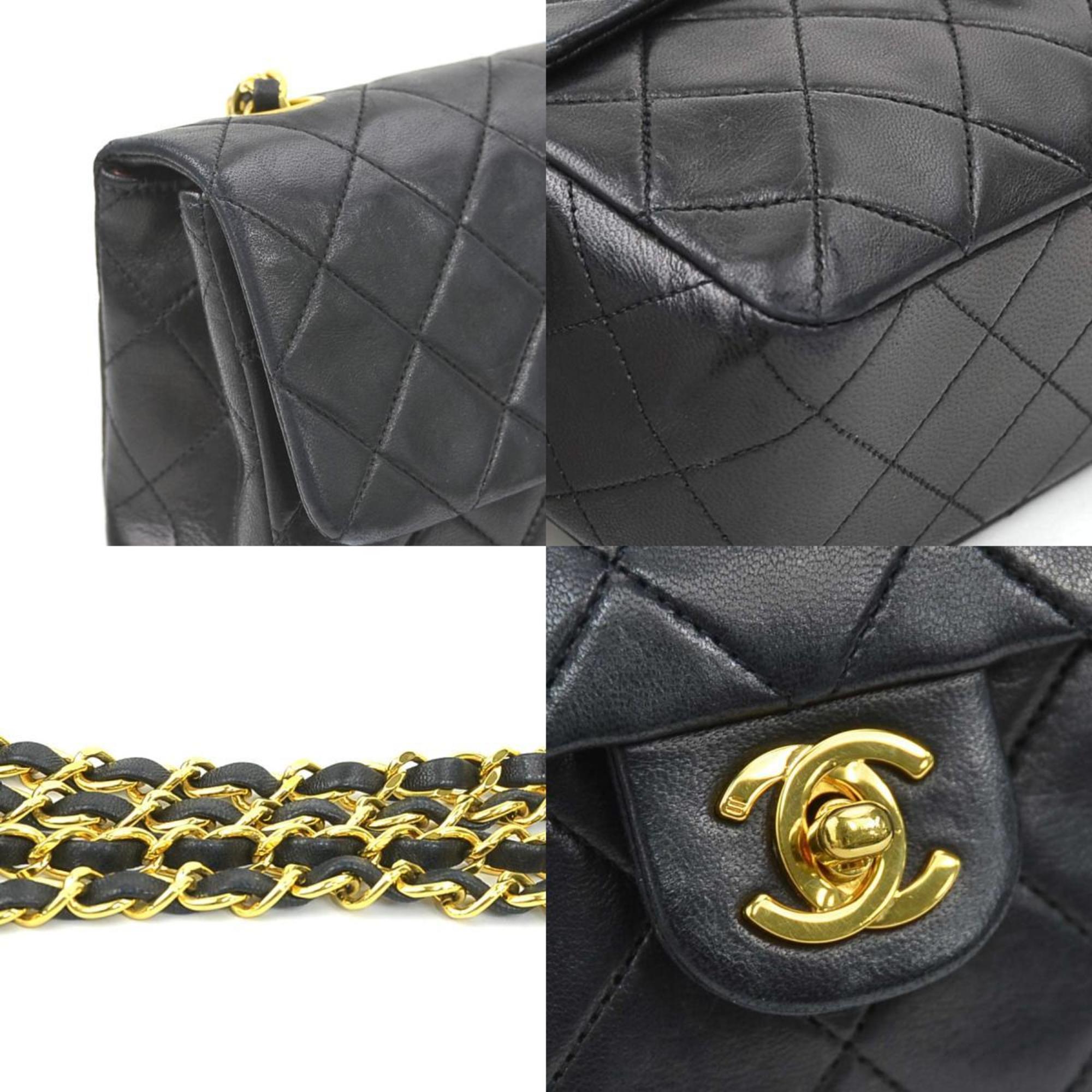Chanel Black Leather Shoulder Bag (Pre-Owned)