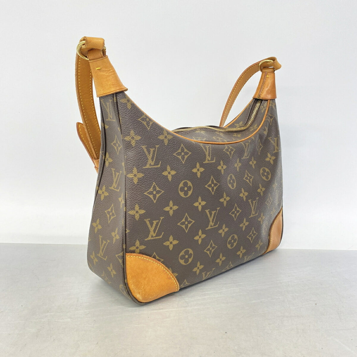 Louis Vuitton Brown Shoulder Bag (Pre-Owned)