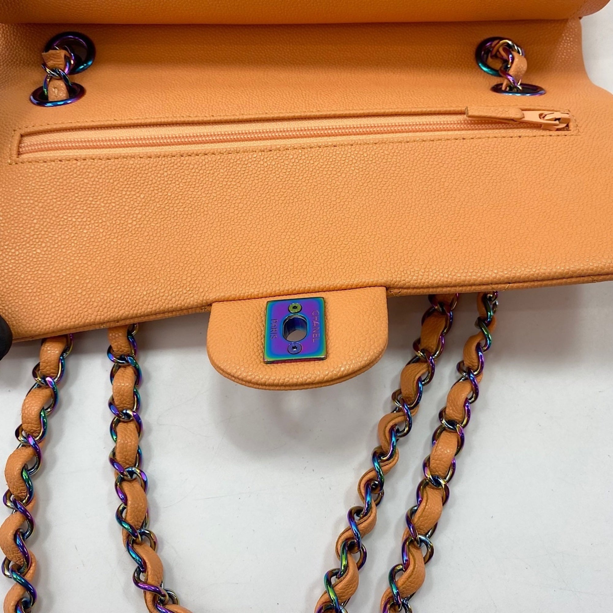 Chanel Orange Shoulder Bag (Pre-Owned)
