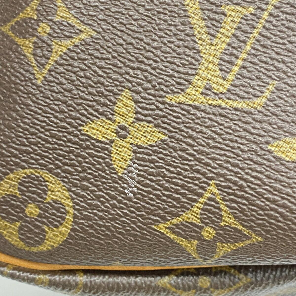Louis Vuitton Brown Handbag (Pre-Owned)