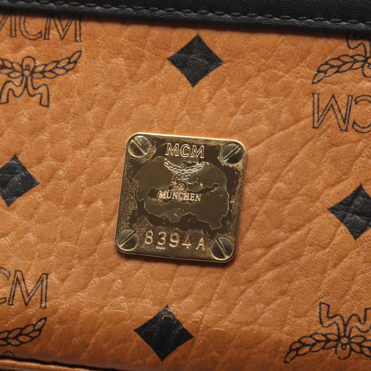 Mcm Black Brown Coated Canvas Leather Handbag (Pre-Owned)