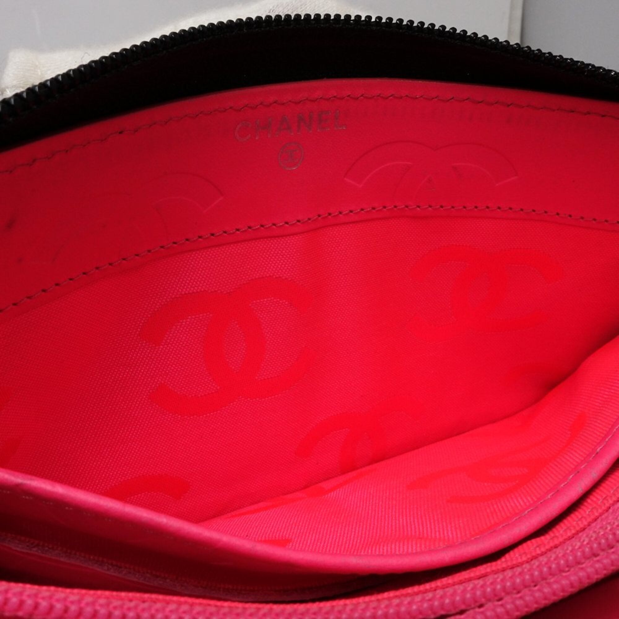 Chanel Black Leather Long Wallet (Bi-Fold) (Pre-Owned)