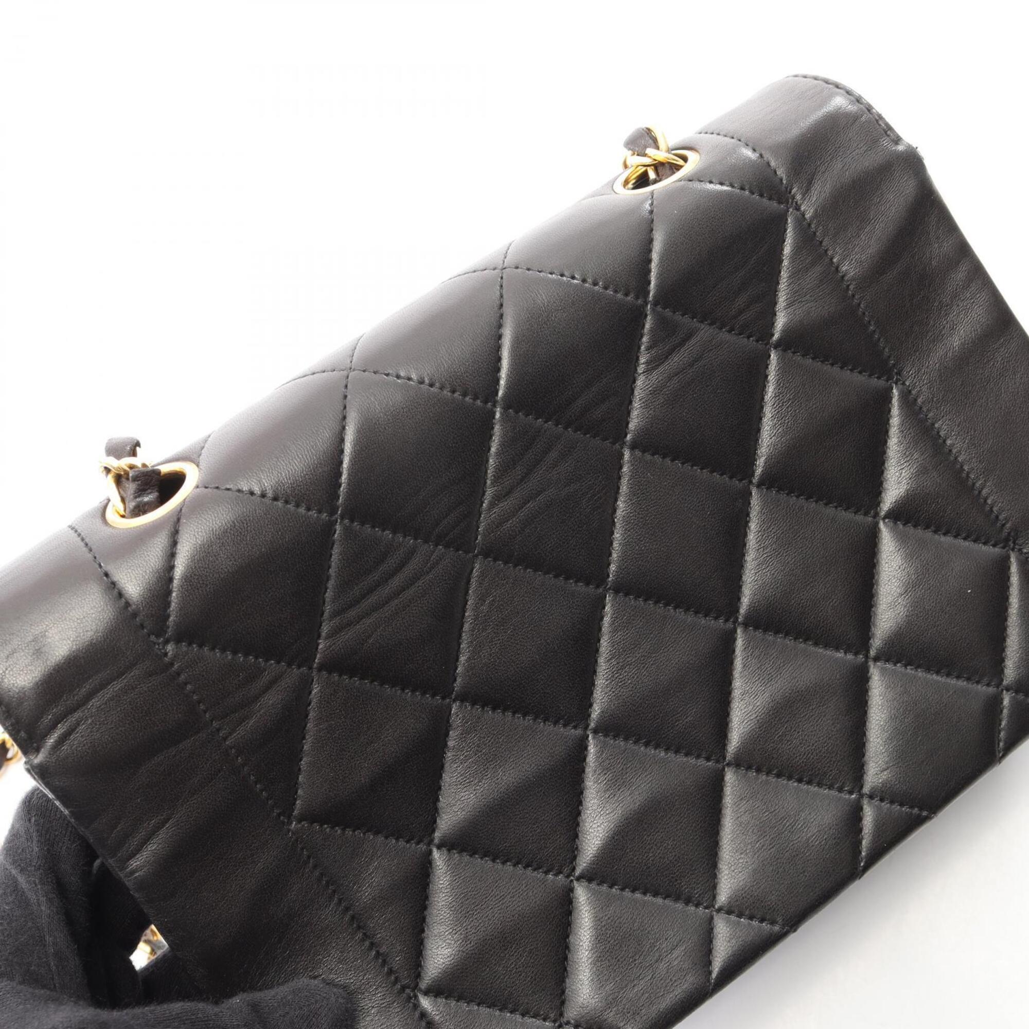 Chanel Matelasse Black Leather Handbag Shoulder Bag (Pre-Owned)