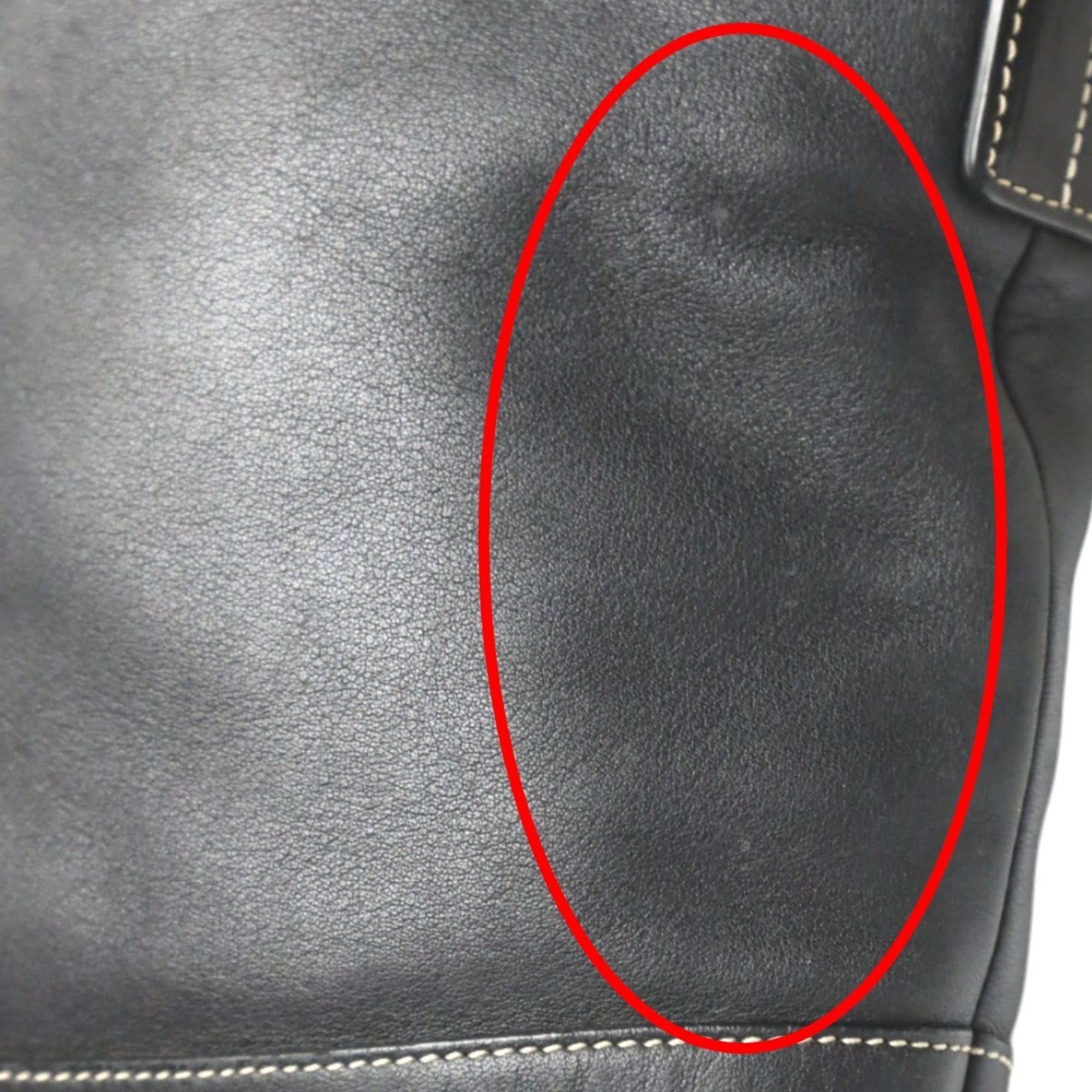 Coach Black Leather Shoulder Bag (Pre-Owned)