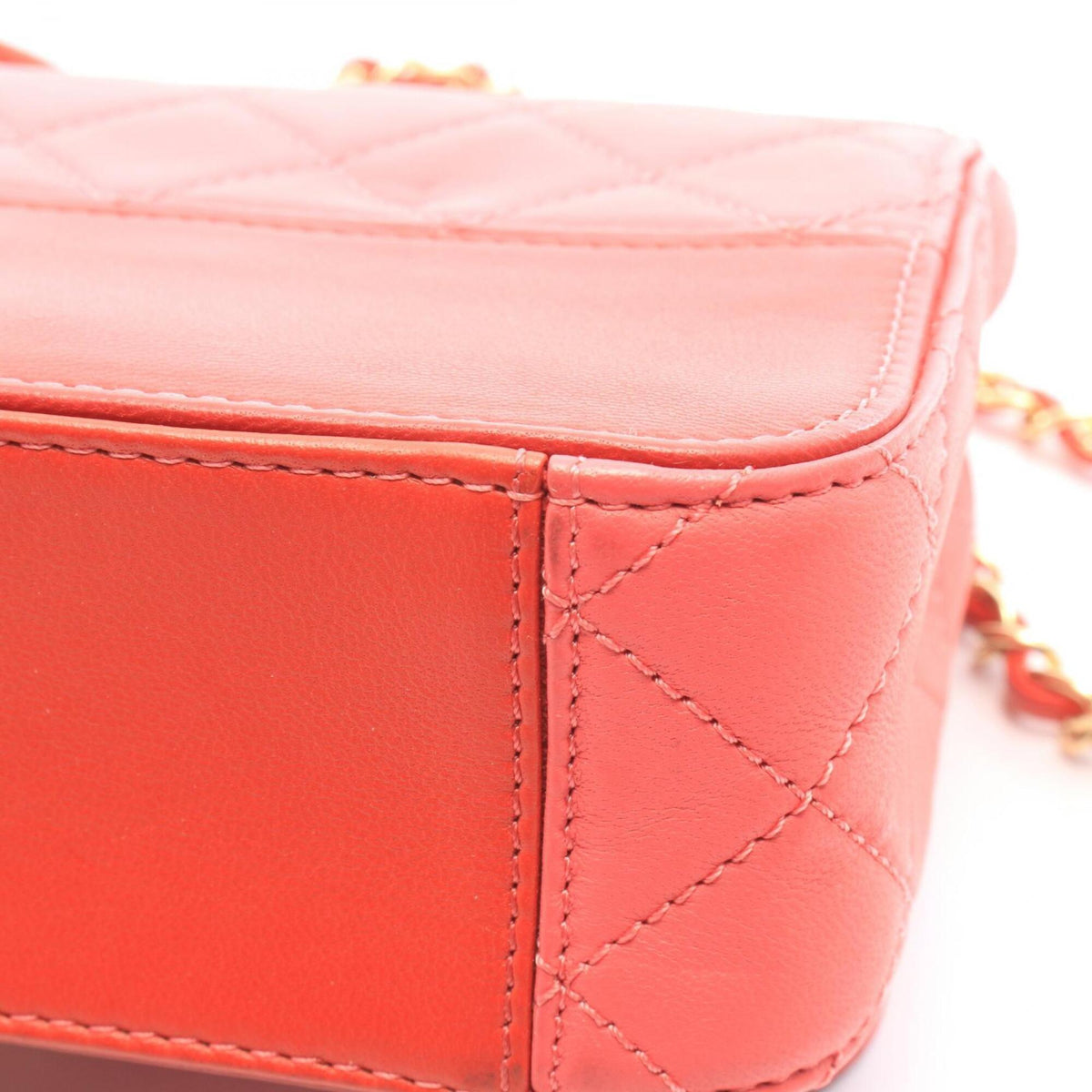 Chanel Pink Red Color Leather Handbag Shoulder Bag (Pre-Owned)
