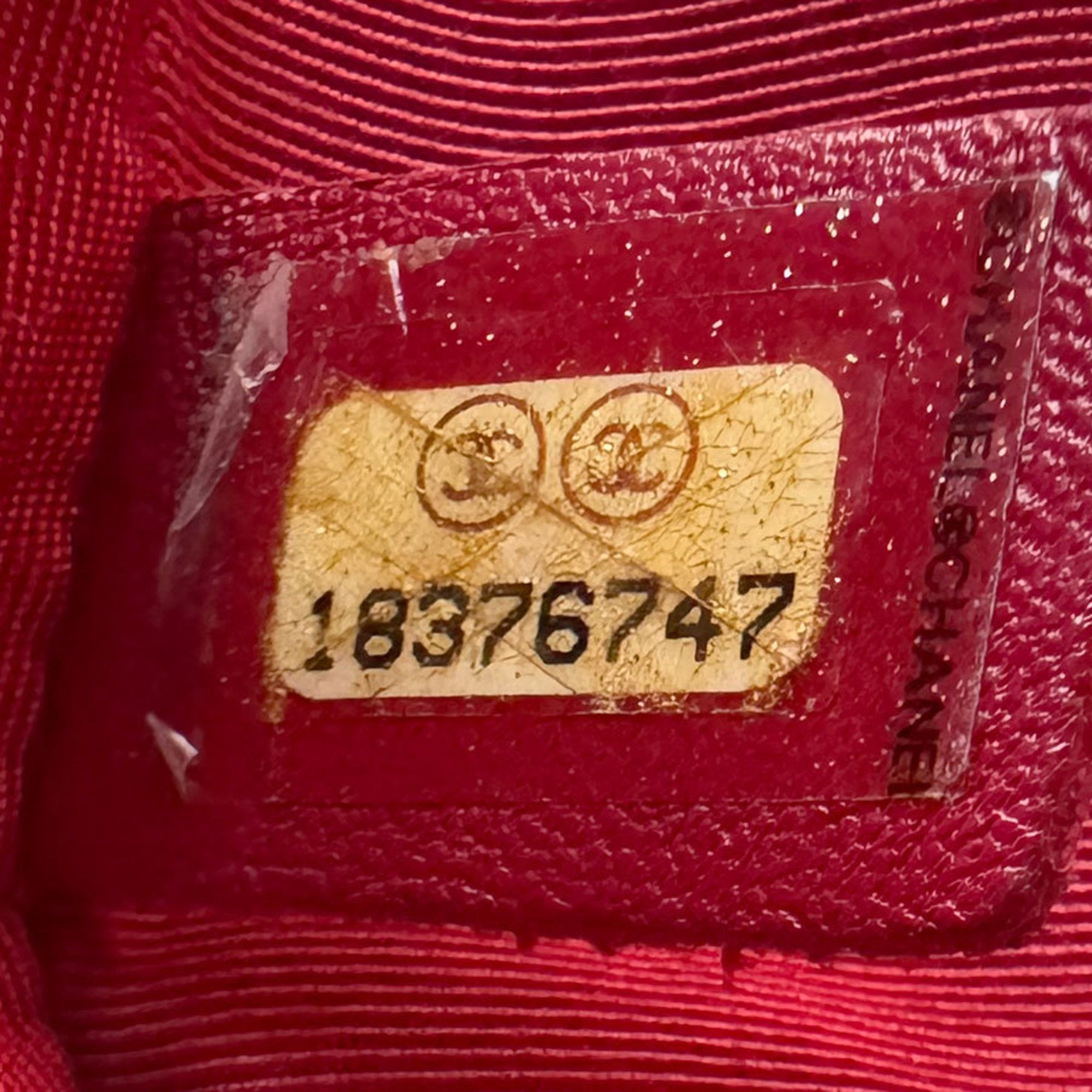 Chanel Black Red Color Leather Shoulder Bag (Pre-Owned)