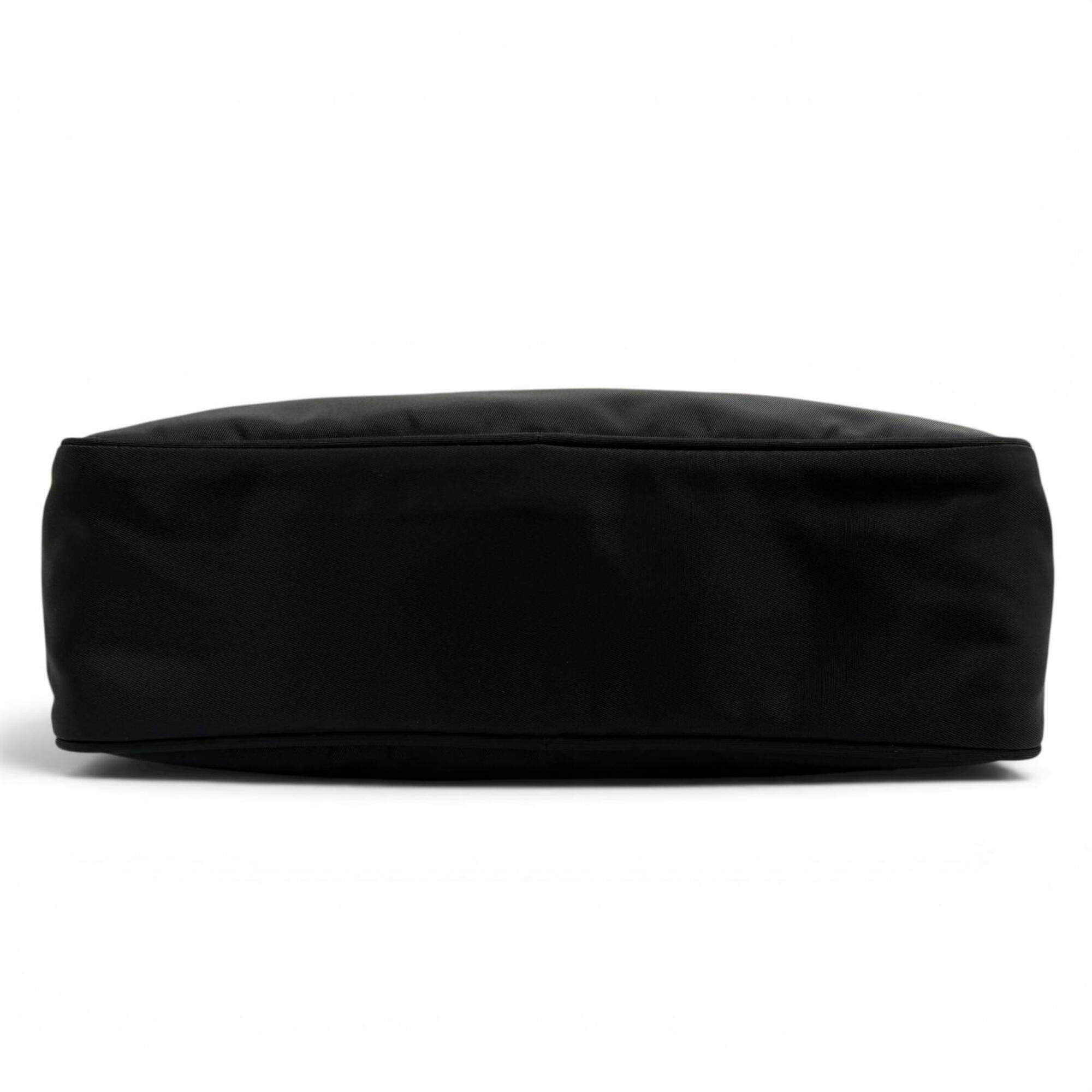 Prada Black Nylon Shoulder Bag (Pre-Owned)
