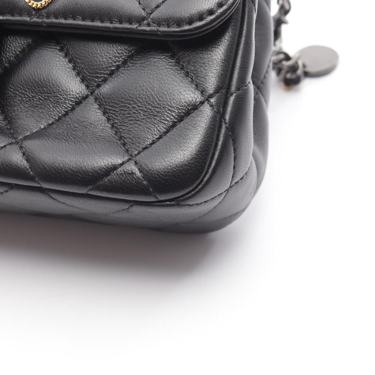 Chanel Black Leather Handbag Shoulder Bag (Pre-Owned)
