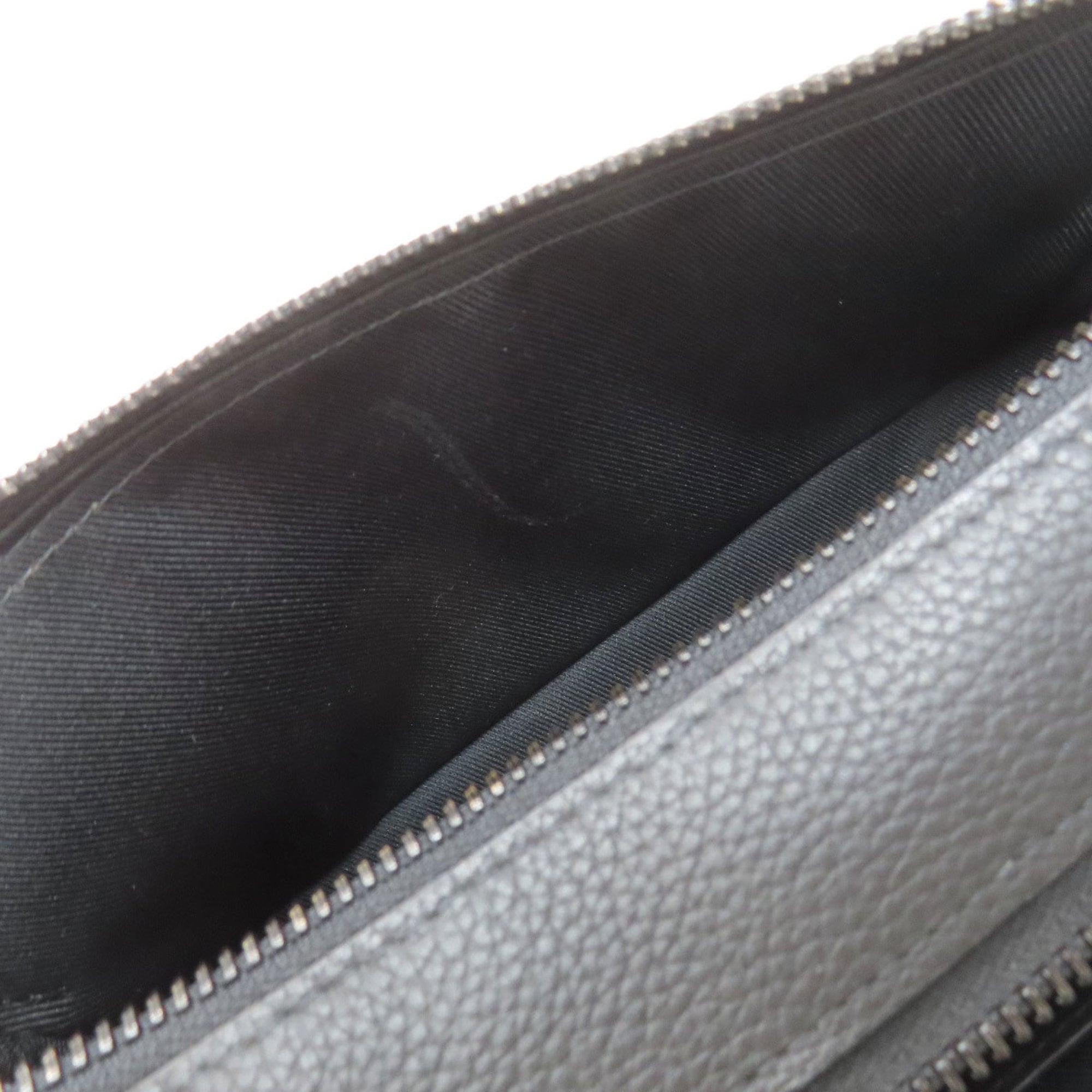 Louis Vuitton Noir Shoulder Bag (Pre-Owned)