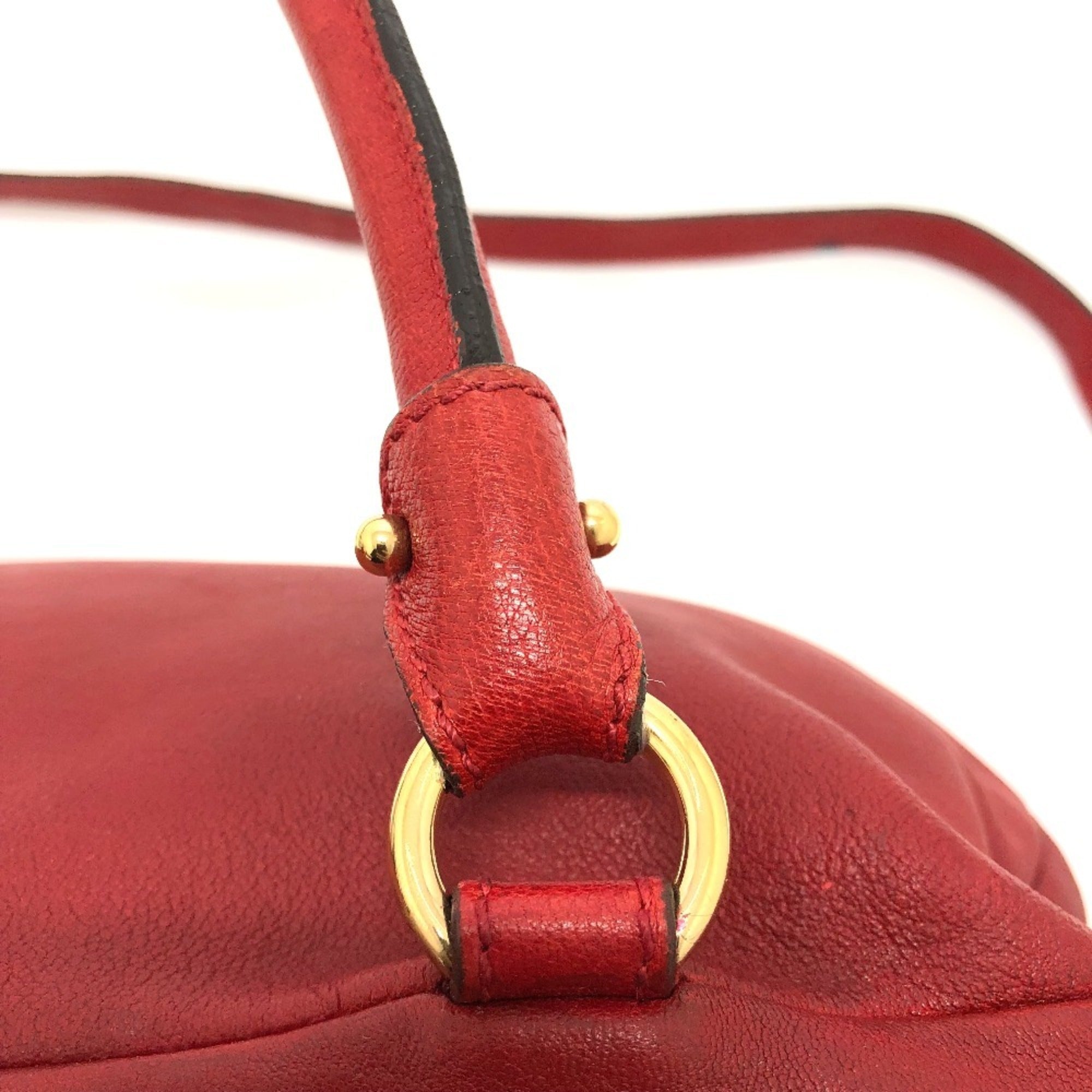 Salvatore Ferragamo Red Color Leather Handbag (Pre-Owned)