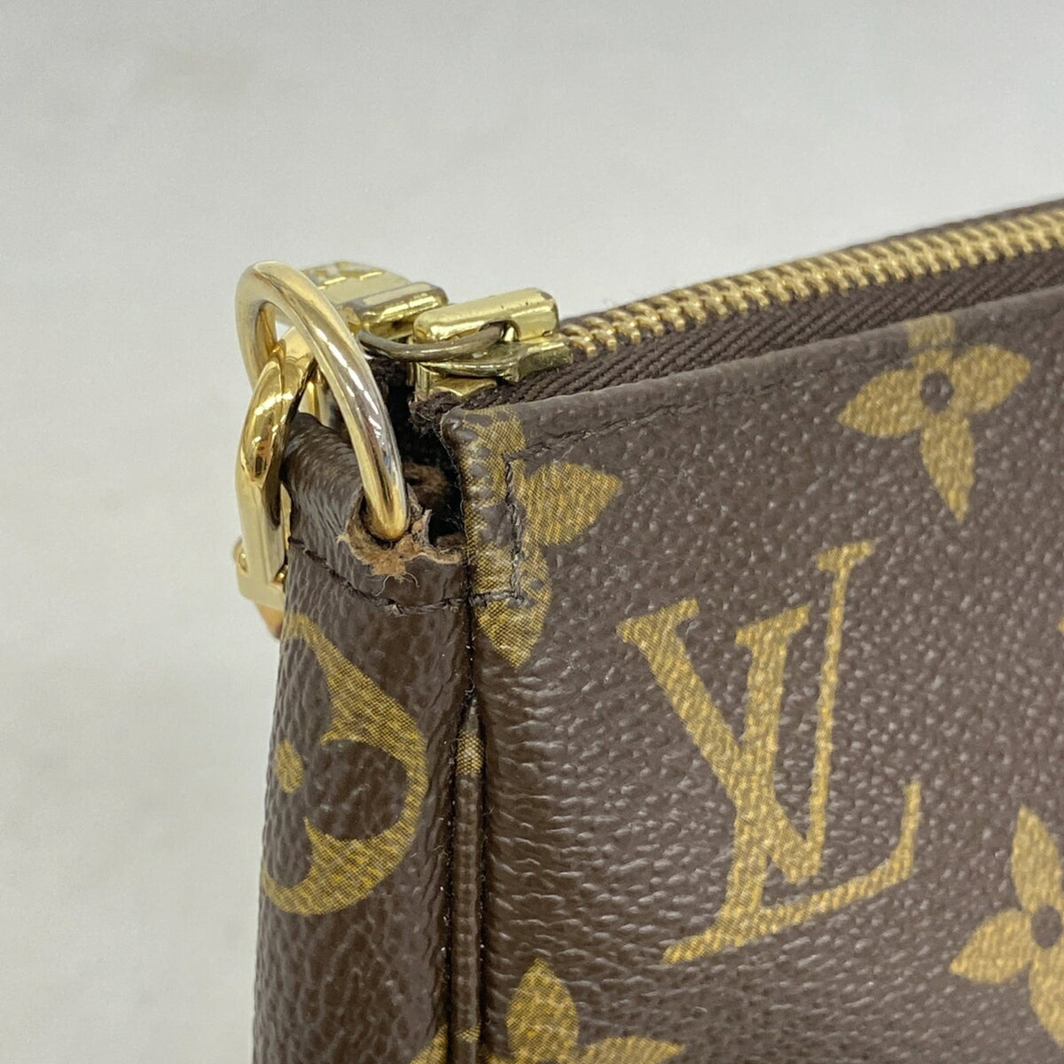 Louis Vuitton Brown Pouch (Pre-Owned)