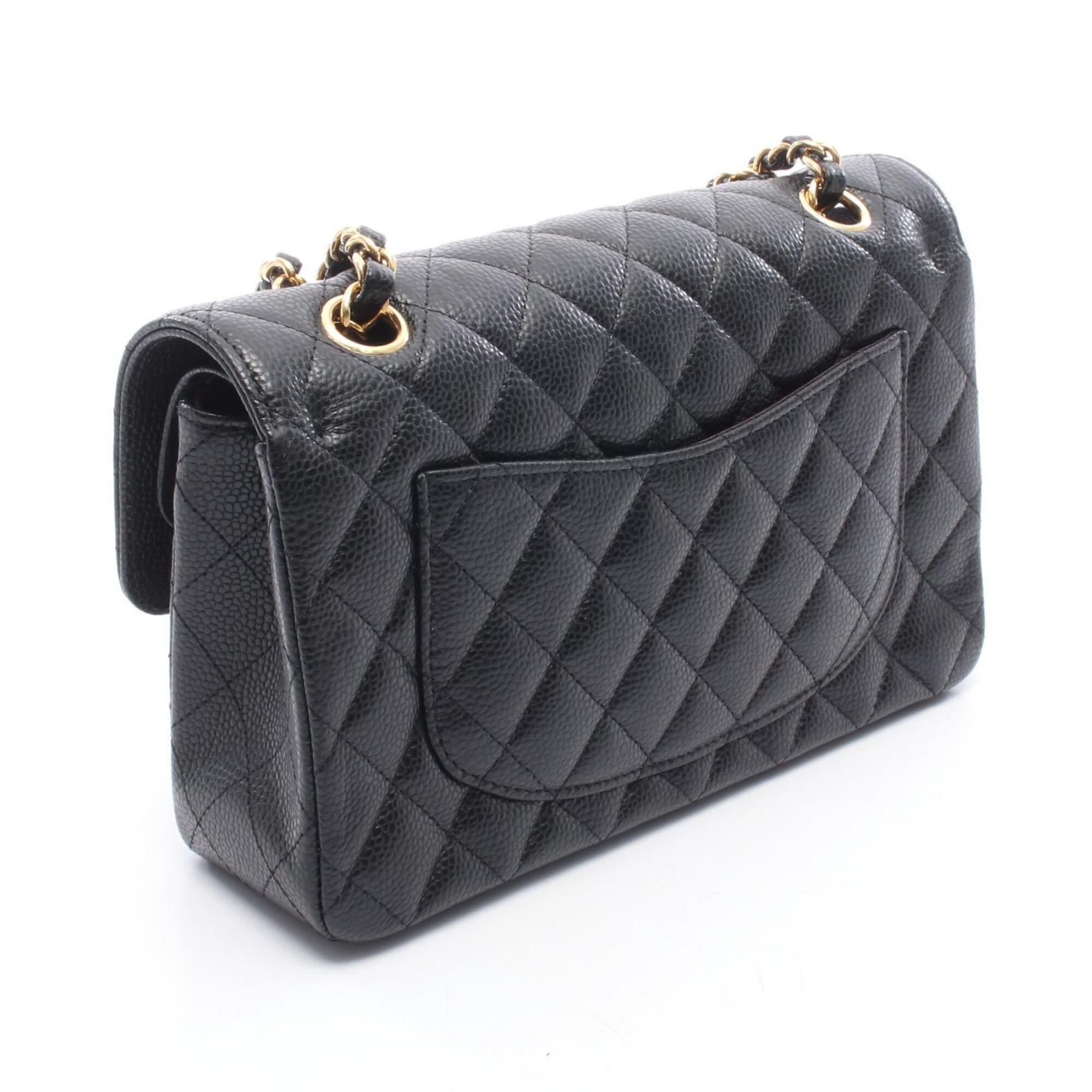 Chanel Black Grained Calfskin Handbag Shoulder Bag (Pre-Owned)