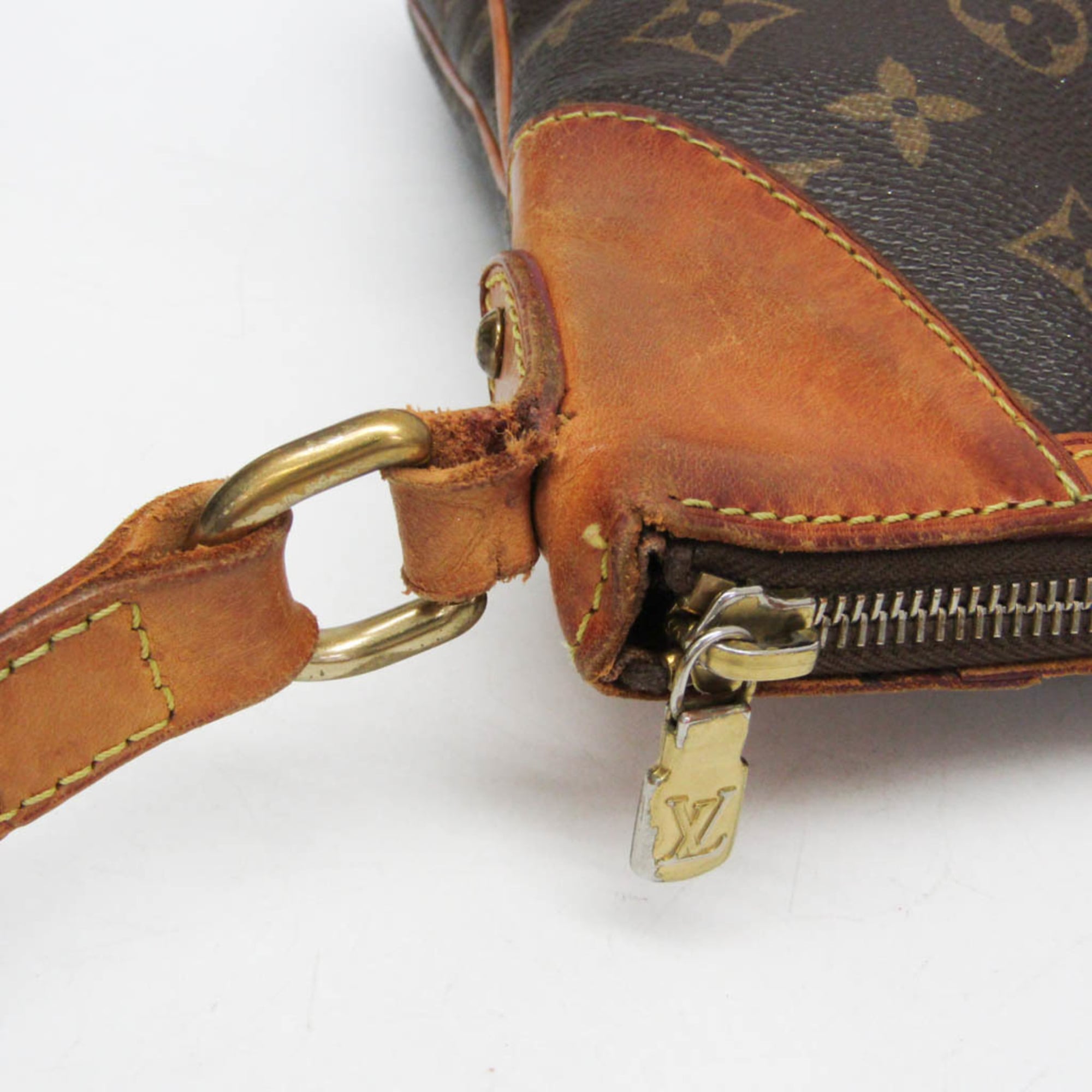 Louis Vuitton Monogram Monogram Monogram Shoulder Bag (Pre-Owned)