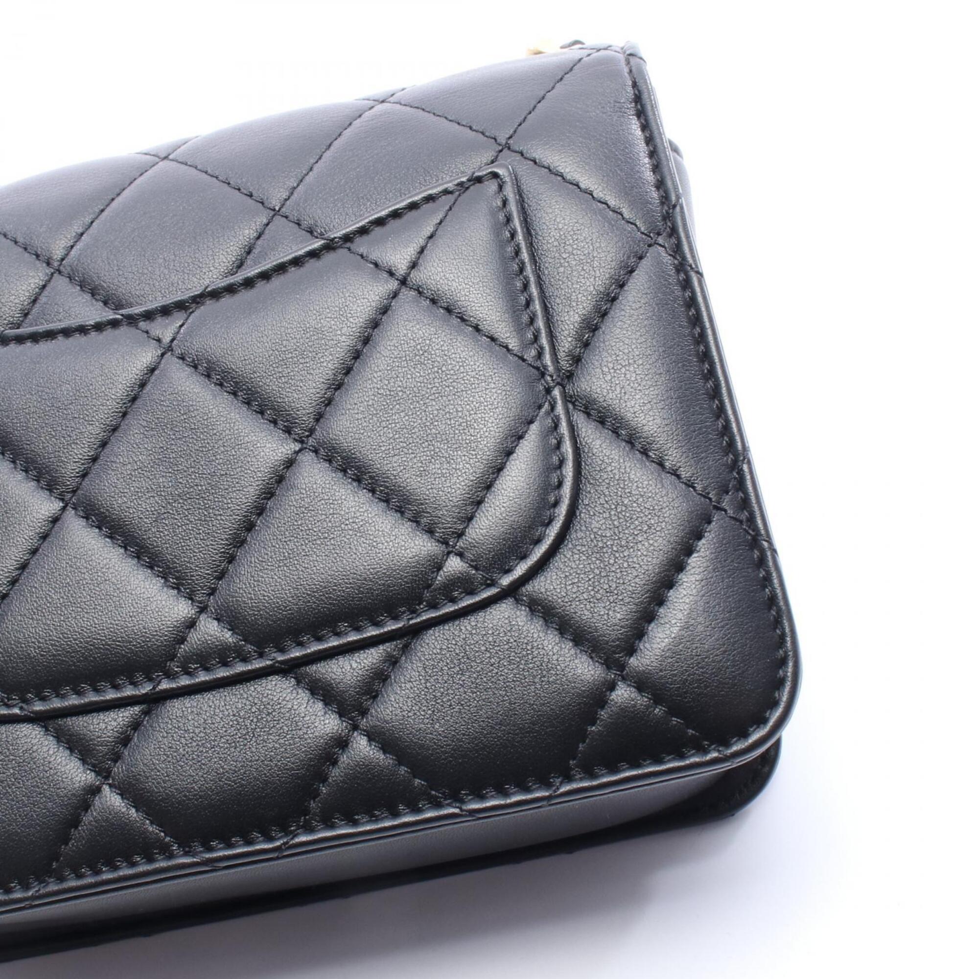 Chanel Black Leather Handbag Shoulder Bag (Pre-Owned)