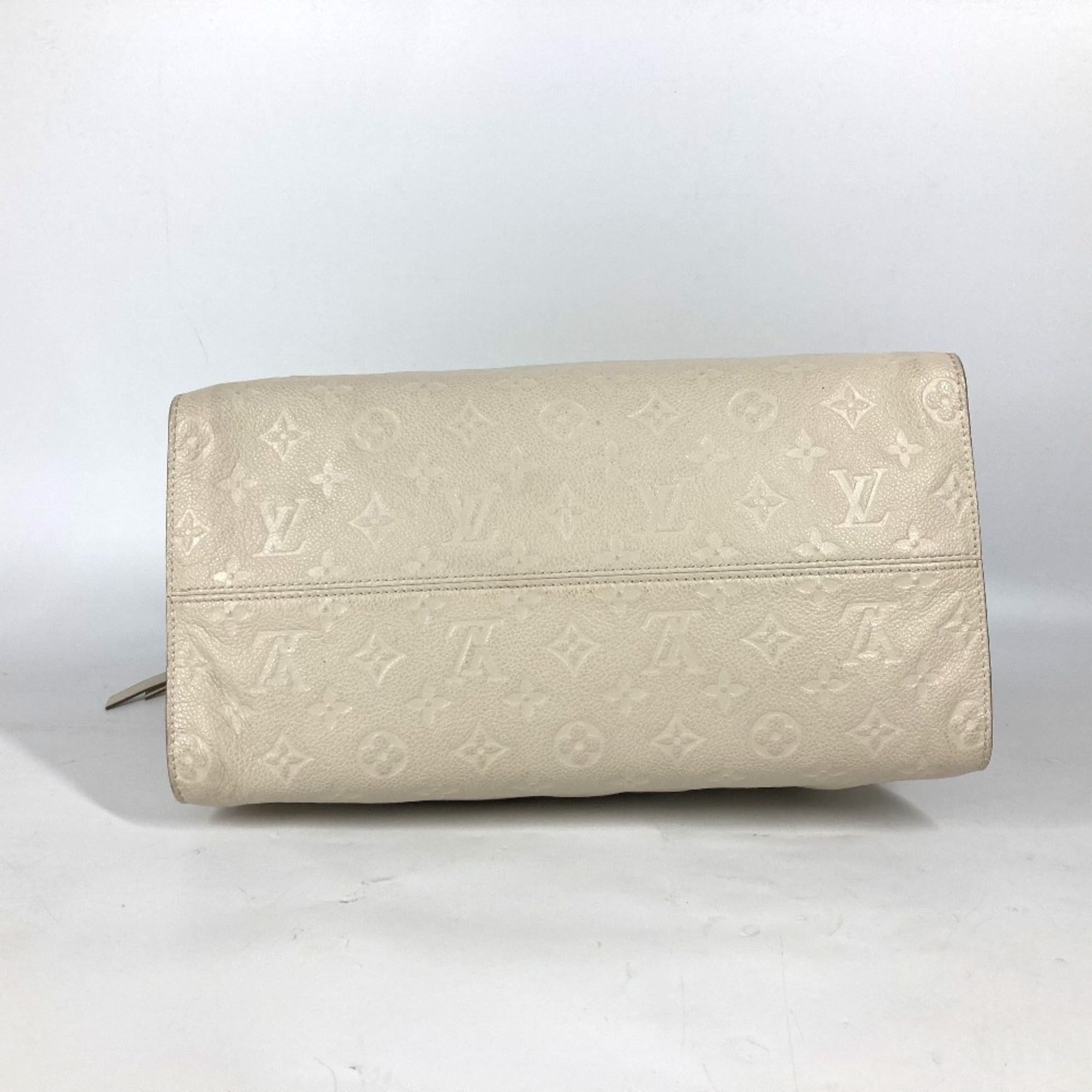Louis Vuitton Neige White Monogram Empreinte Shoulder Bag Tote Bag (Pre-Owned)