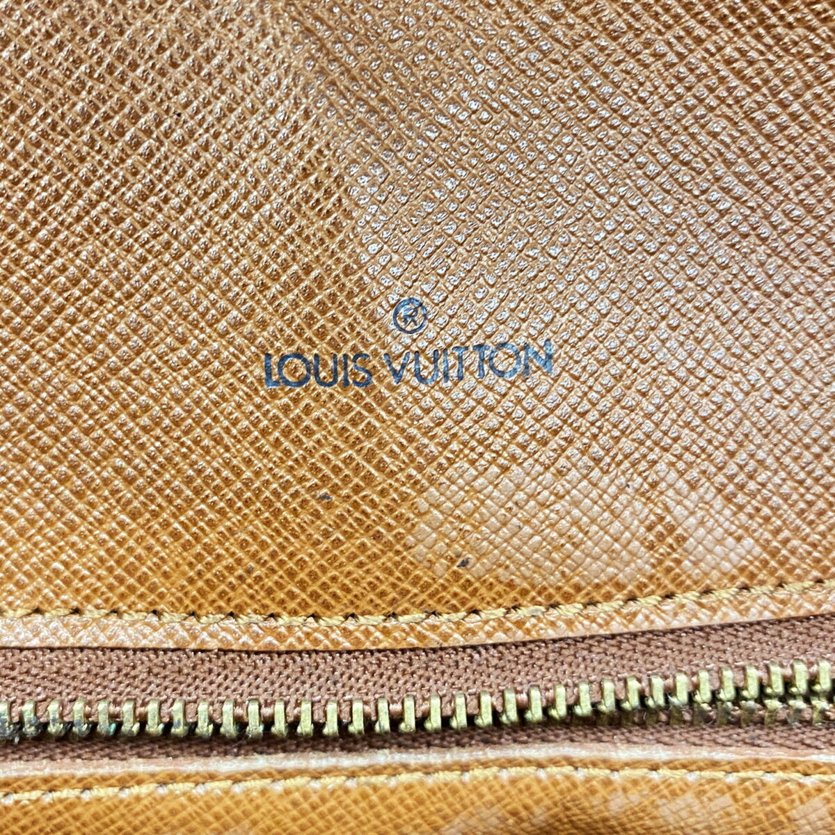 Louis Vuitton Brown Shoulder Bag (Pre-Owned)