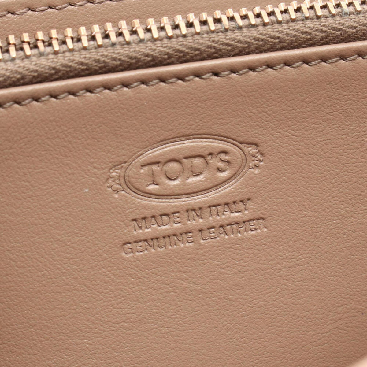 Tod's Pink Leather Long Wallet (Bi-Fold) (Pre-Owned)