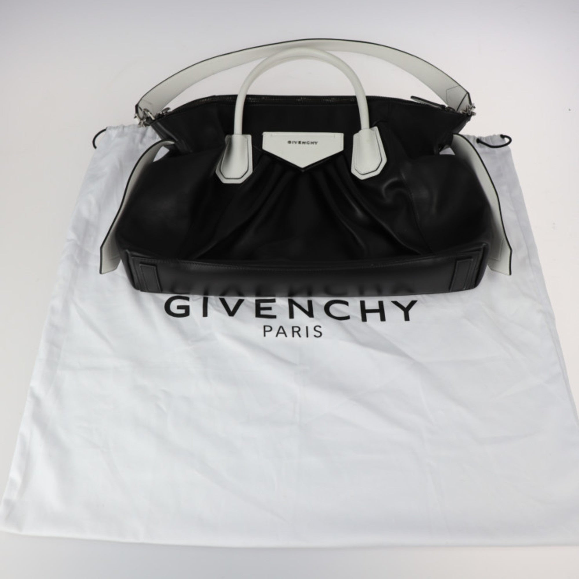 Givenchy Black White Leather Handbag Shoulder Bag Tote Bag (Pre-Owned)