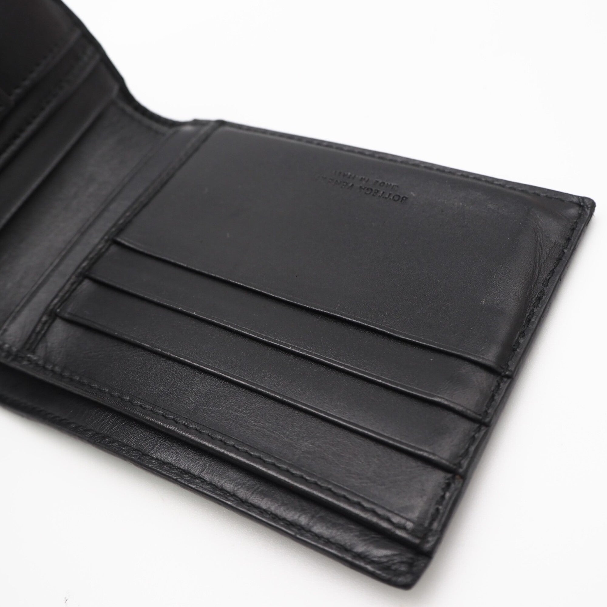 Bottega Veneta Intrecciato Black Leather Wallet (Bi-Fold) (Pre-Owned)