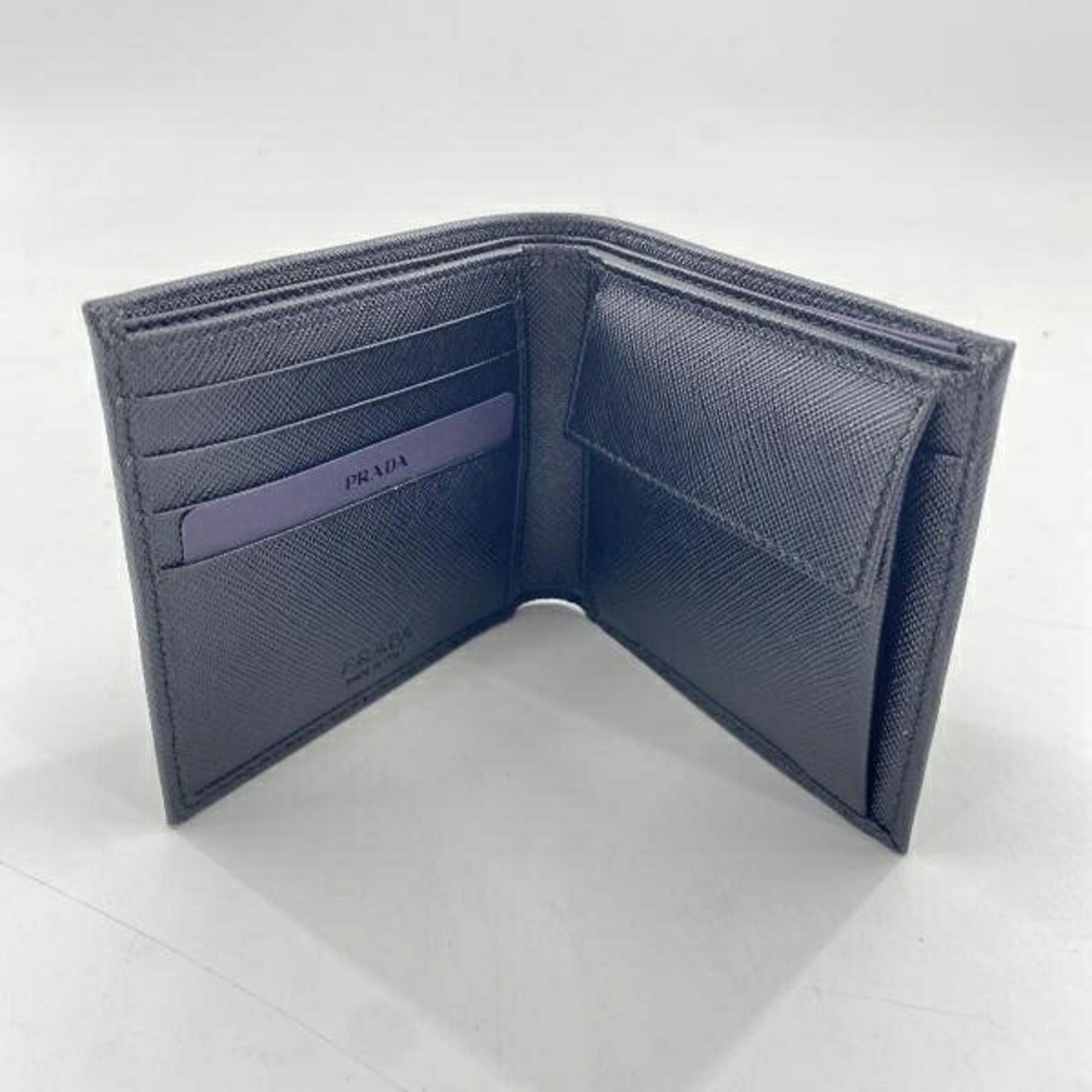 Prada Black Leather Card Wallet (Pre-Owned)