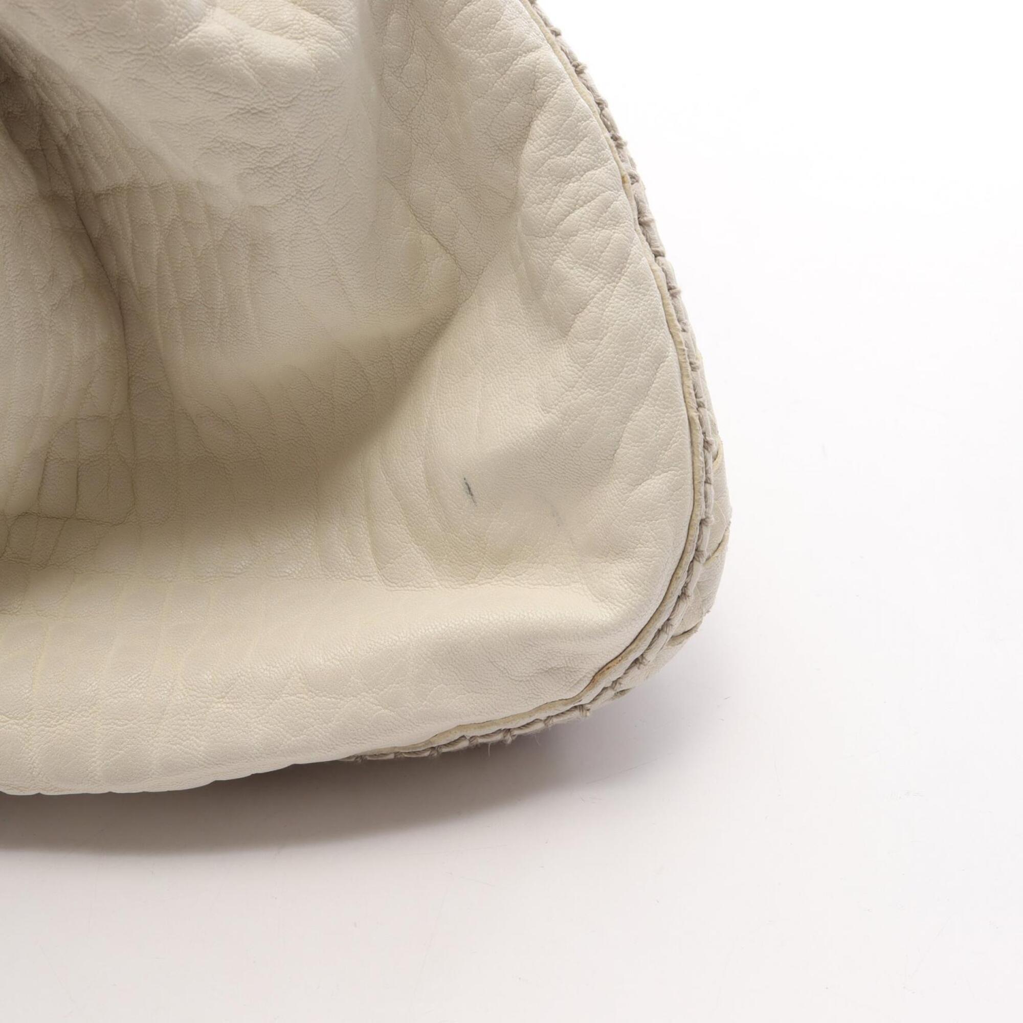 Bottega Veneta White Intrecciato Handbag Shoulder Bag (Pre-Owned)