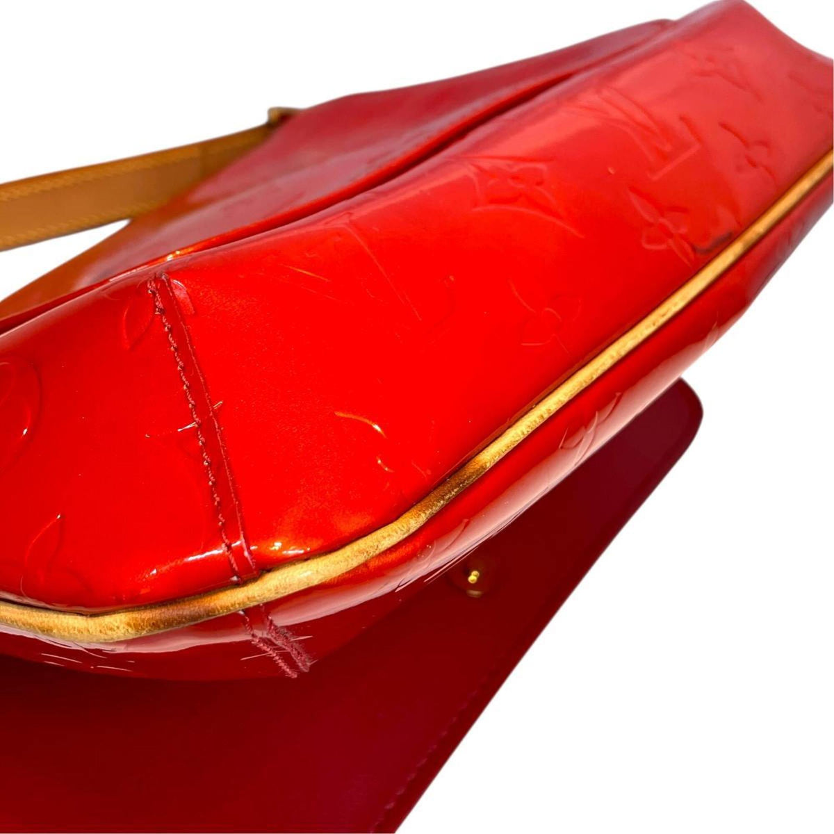 Louis Vuitton Galle Red Color Vernis Shoulder Bag (Pre-Owned)